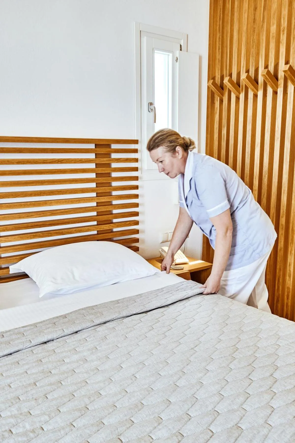 Property building, Bed in Golden Beach Hotel