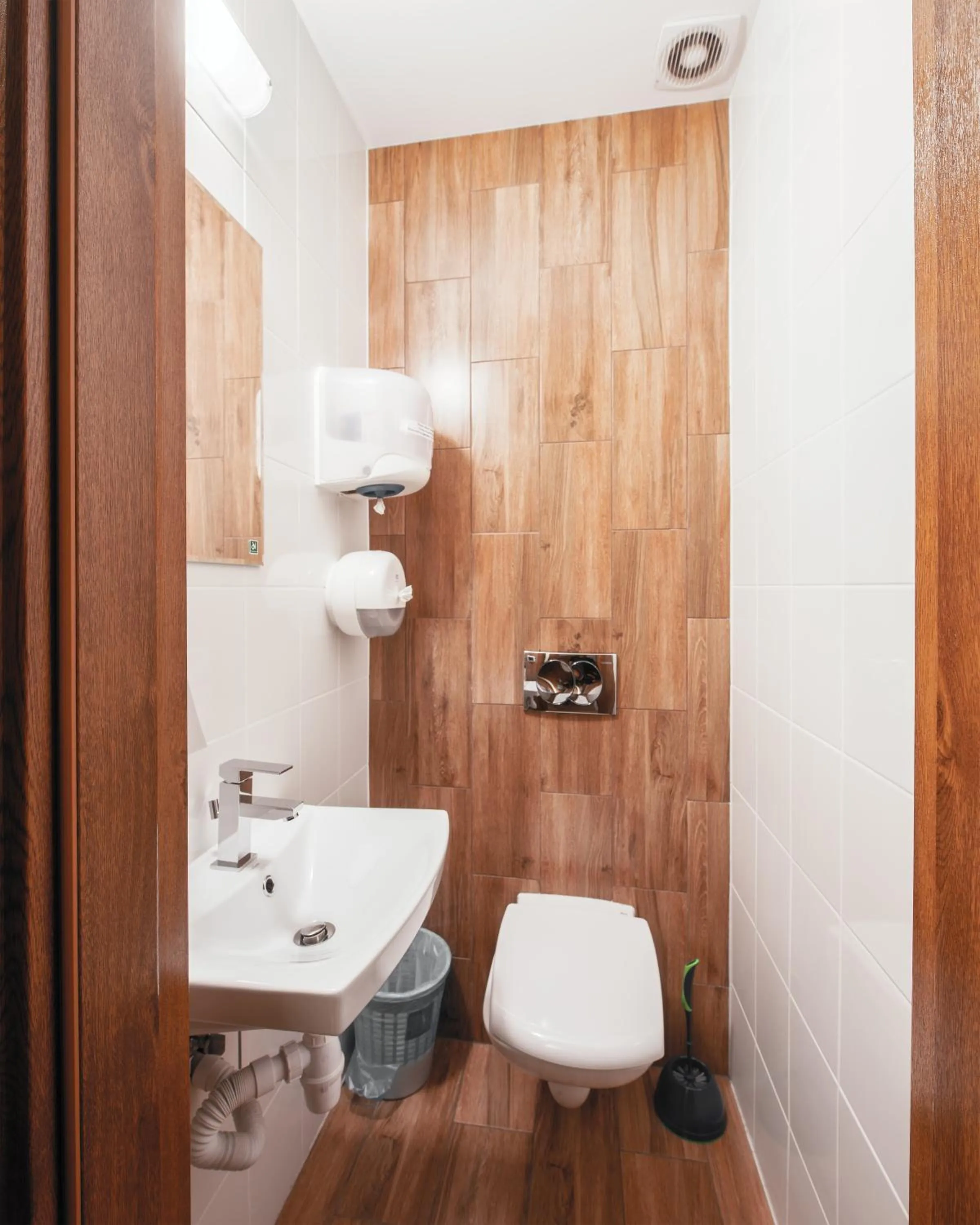 Toilet in Ginger ApartHostel