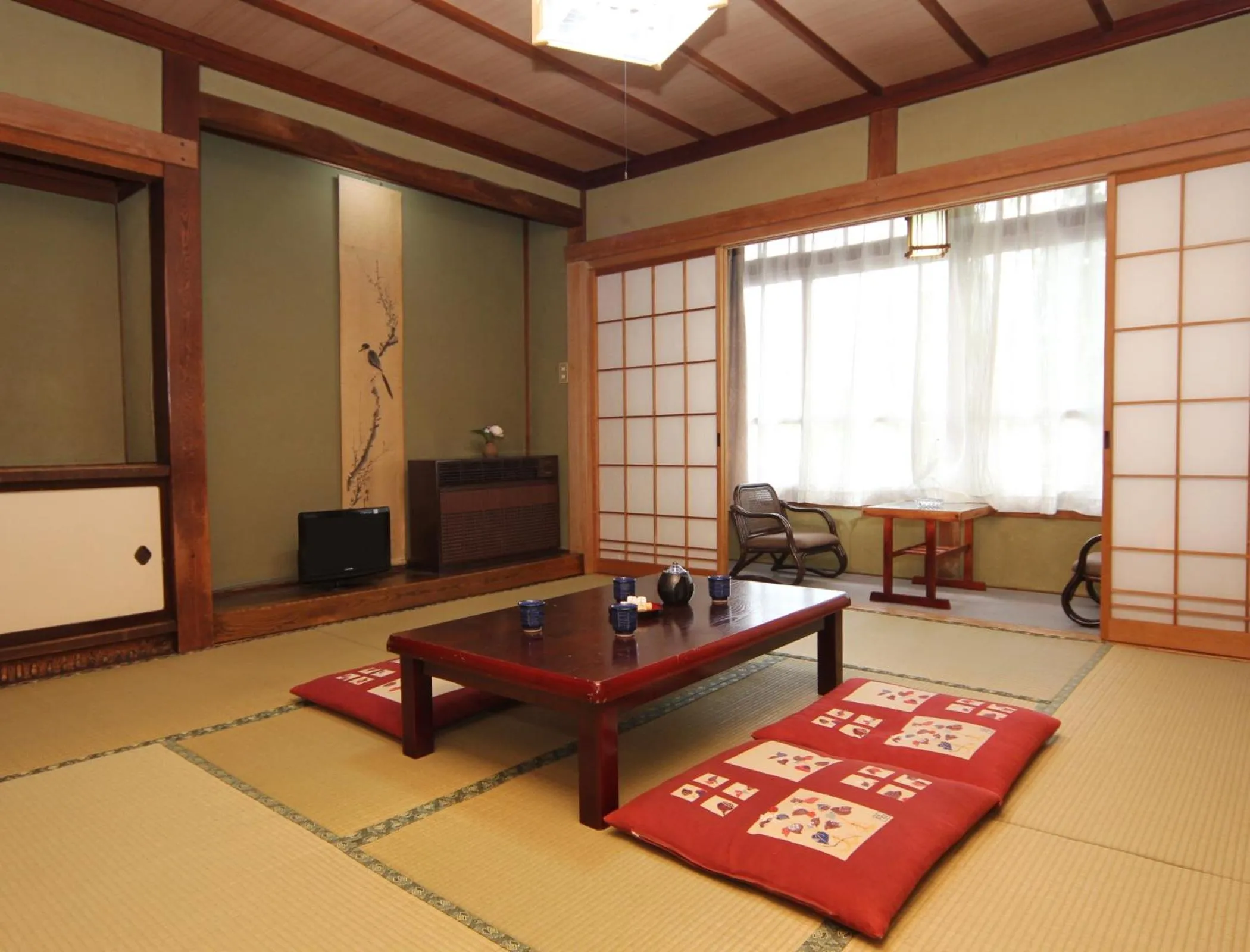 Photo of the whole room in Yokokura Ryokan