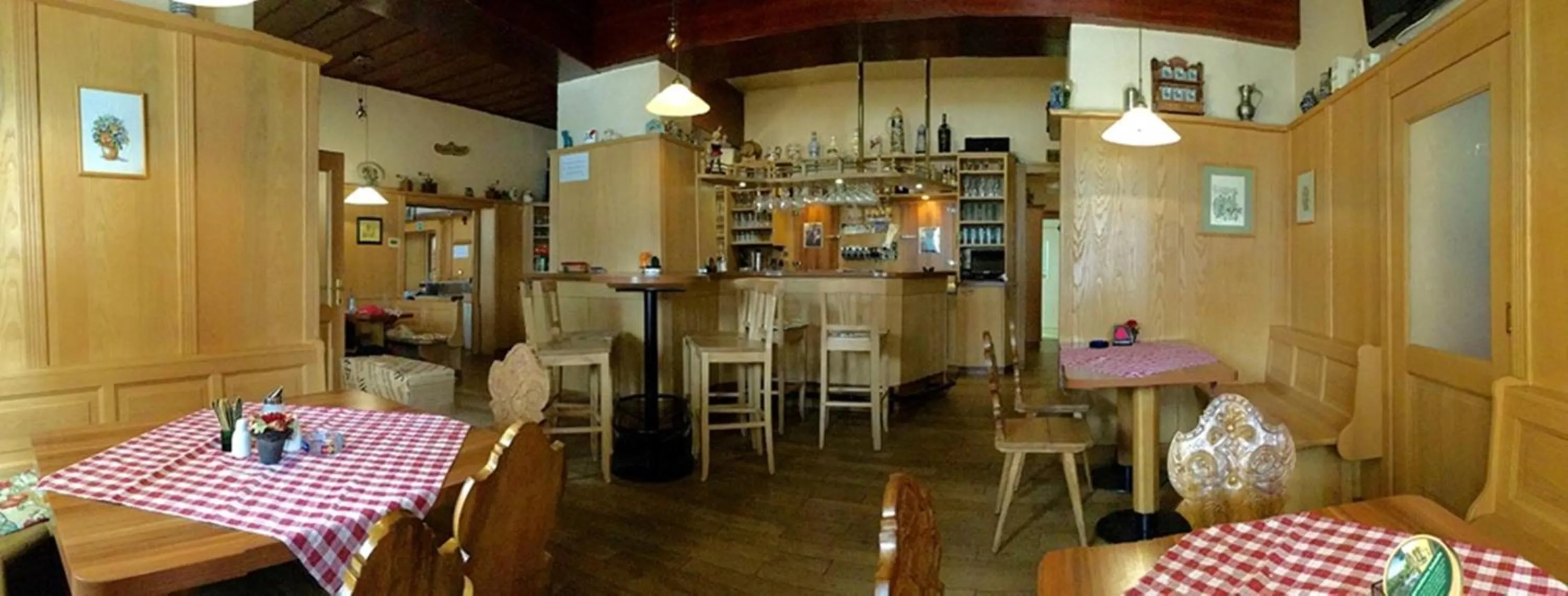 Restaurant/places to eat in Gasthof Roderich Hotel