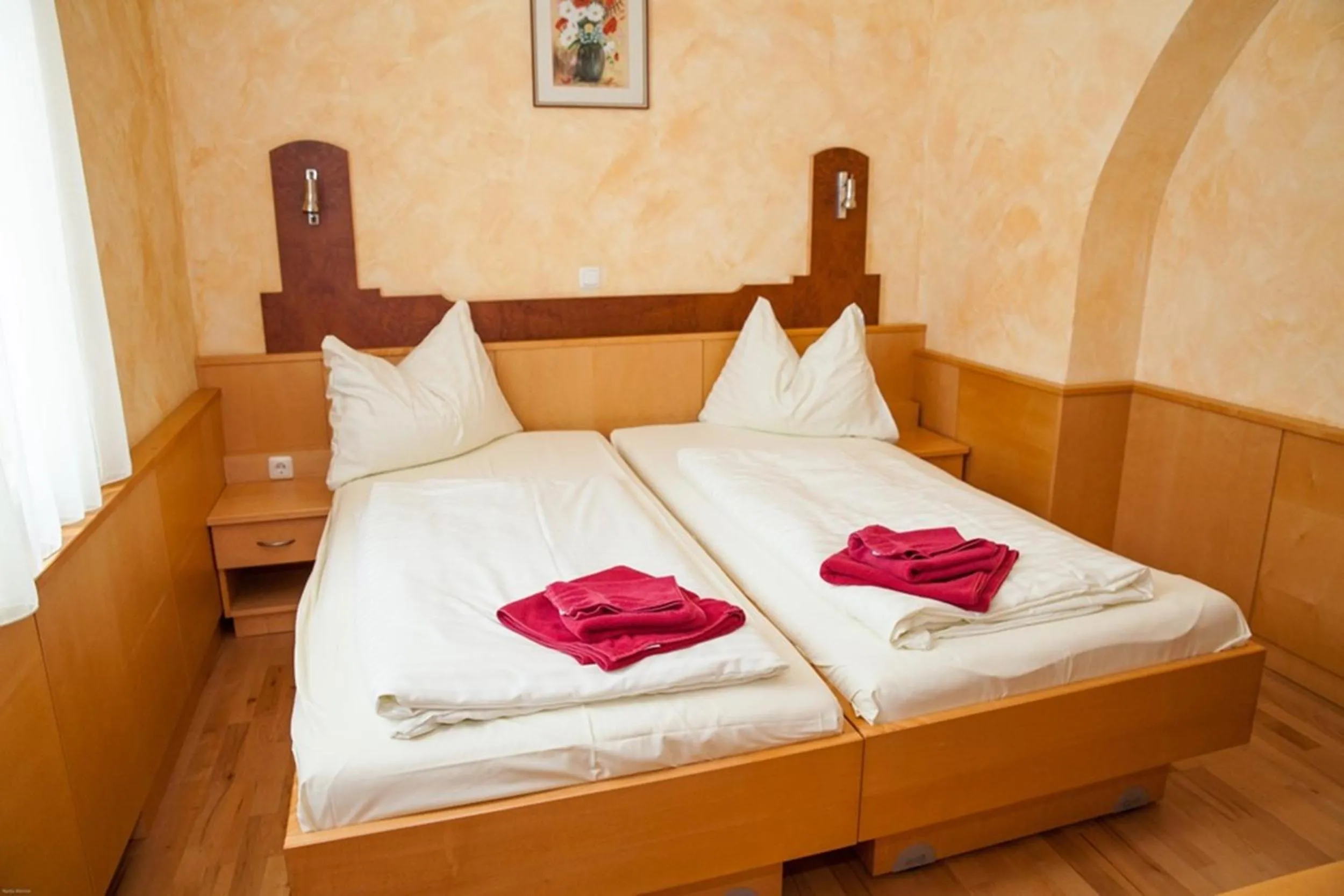 Photo of the whole room, Bed in Gasthof Roderich Hotel