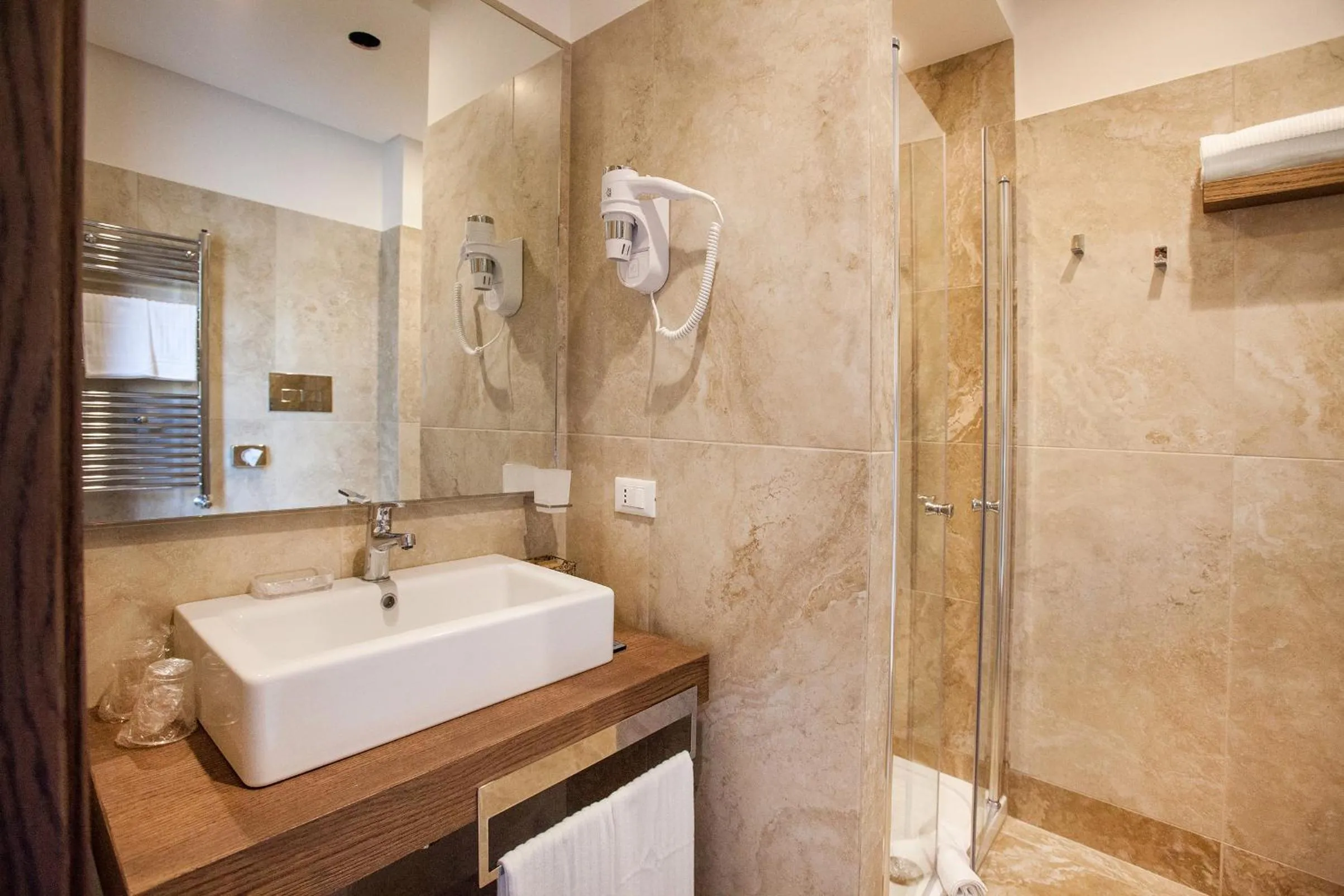 Shower in B&B Dimora San Felice