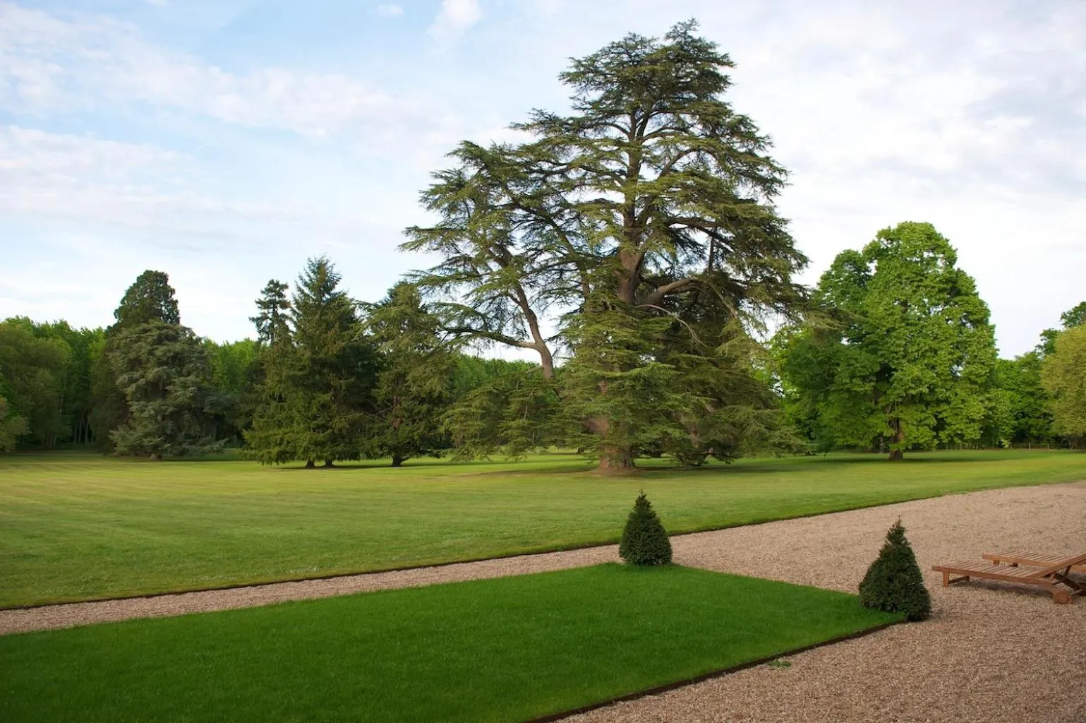 Garden view in Château de Beauvais
