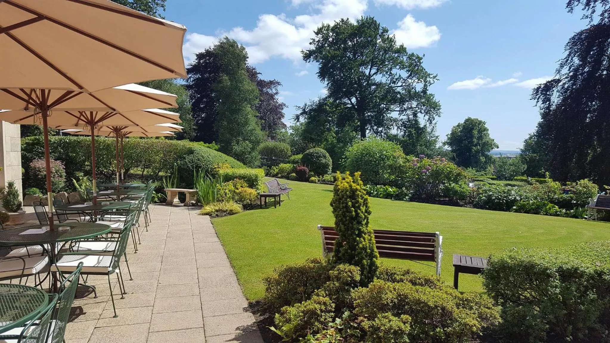 Balcony/Terrace in Garvock House Hotel