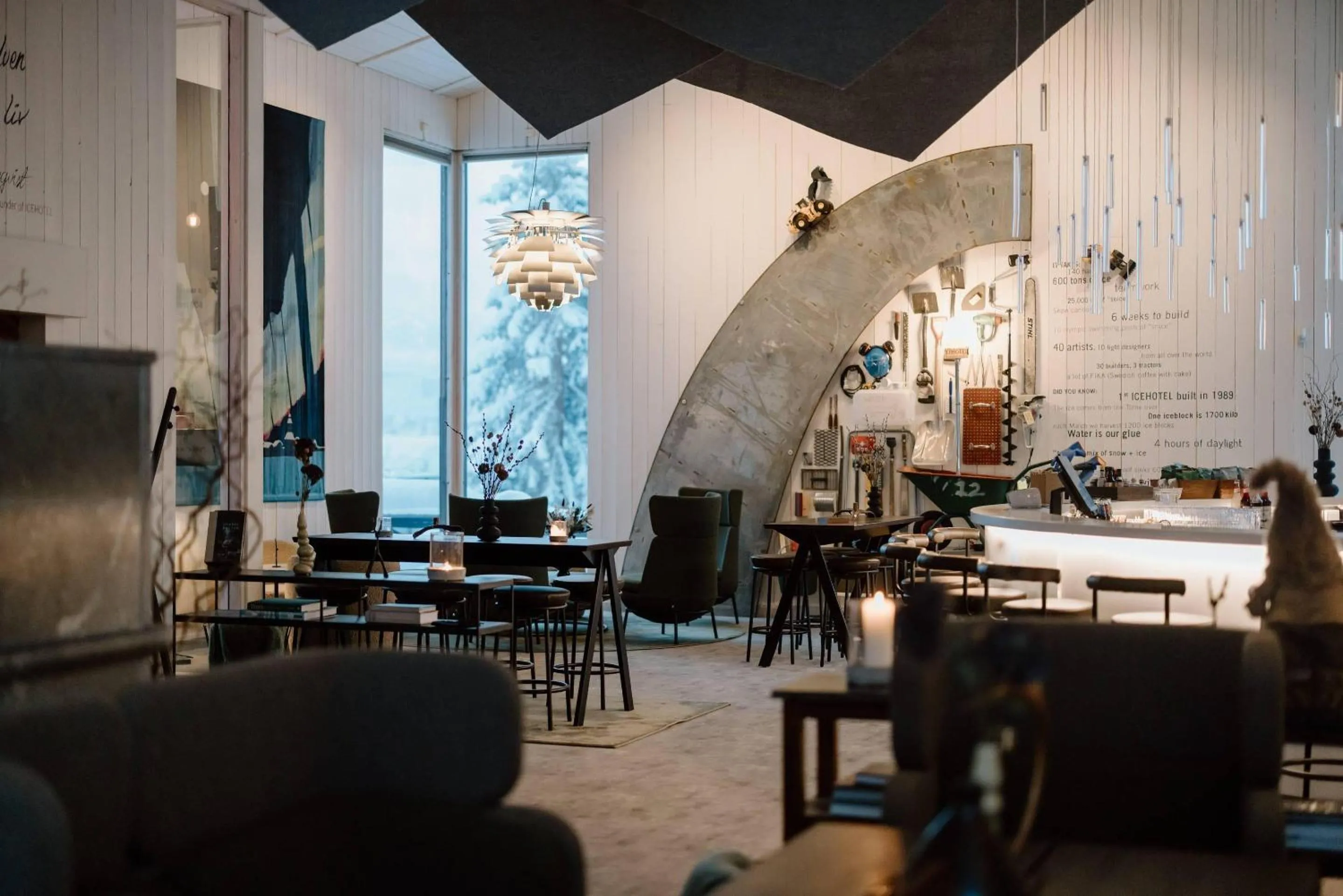 Lounge or bar in IceHotel