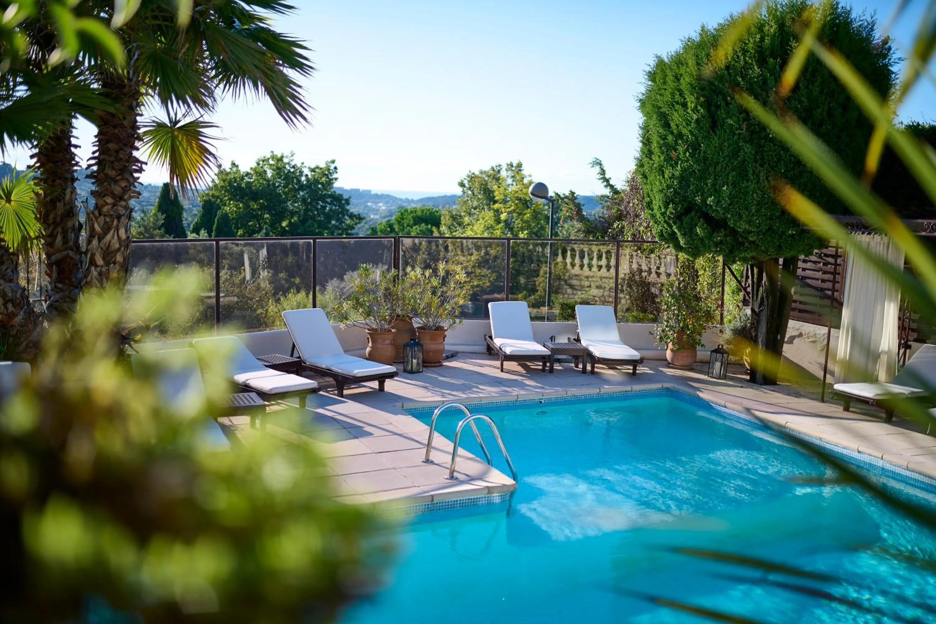 Swimming pool in Hôtel La Grande Bastide