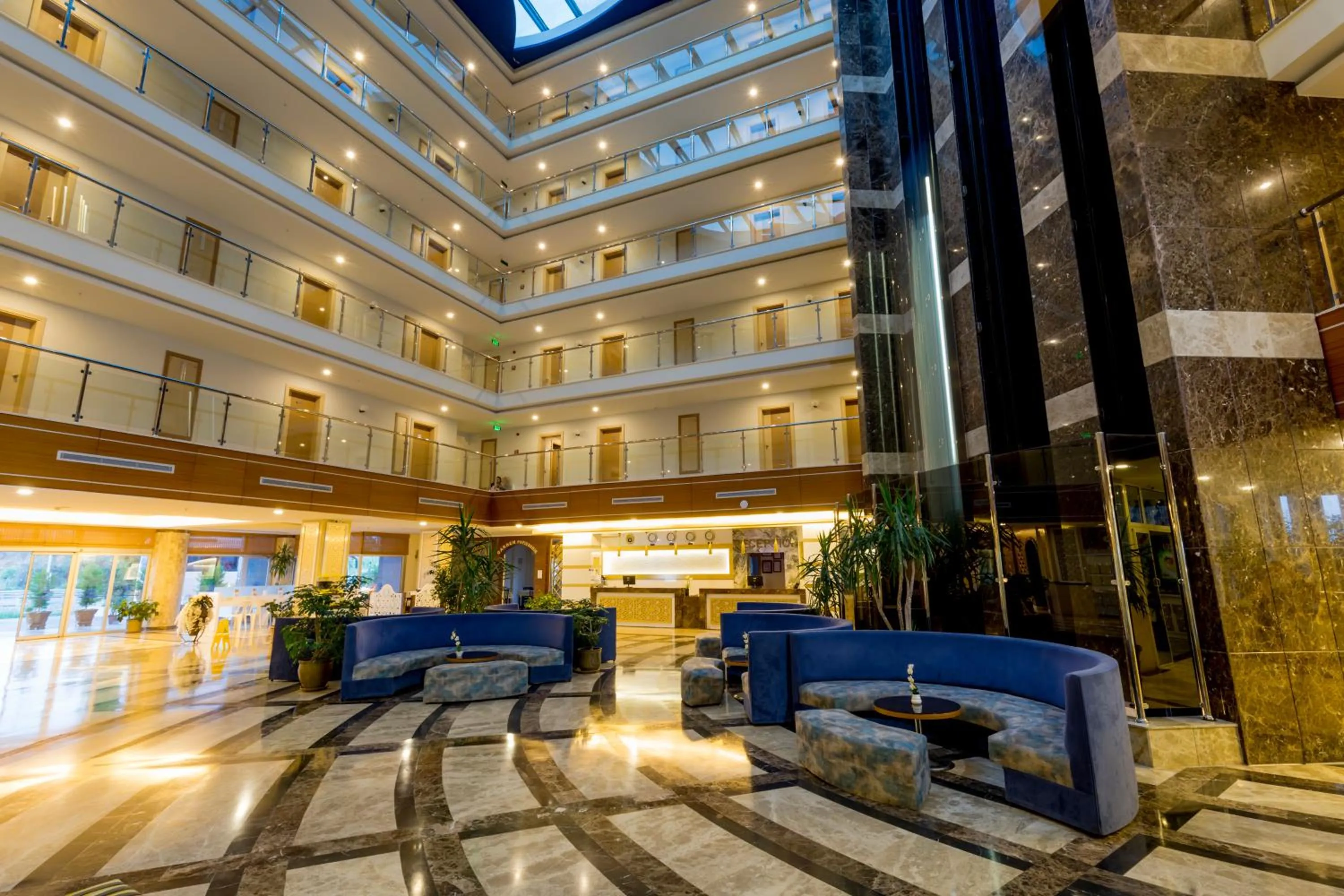 Lobby or reception in Holiday Garden Resort- Ultra All İnclusive