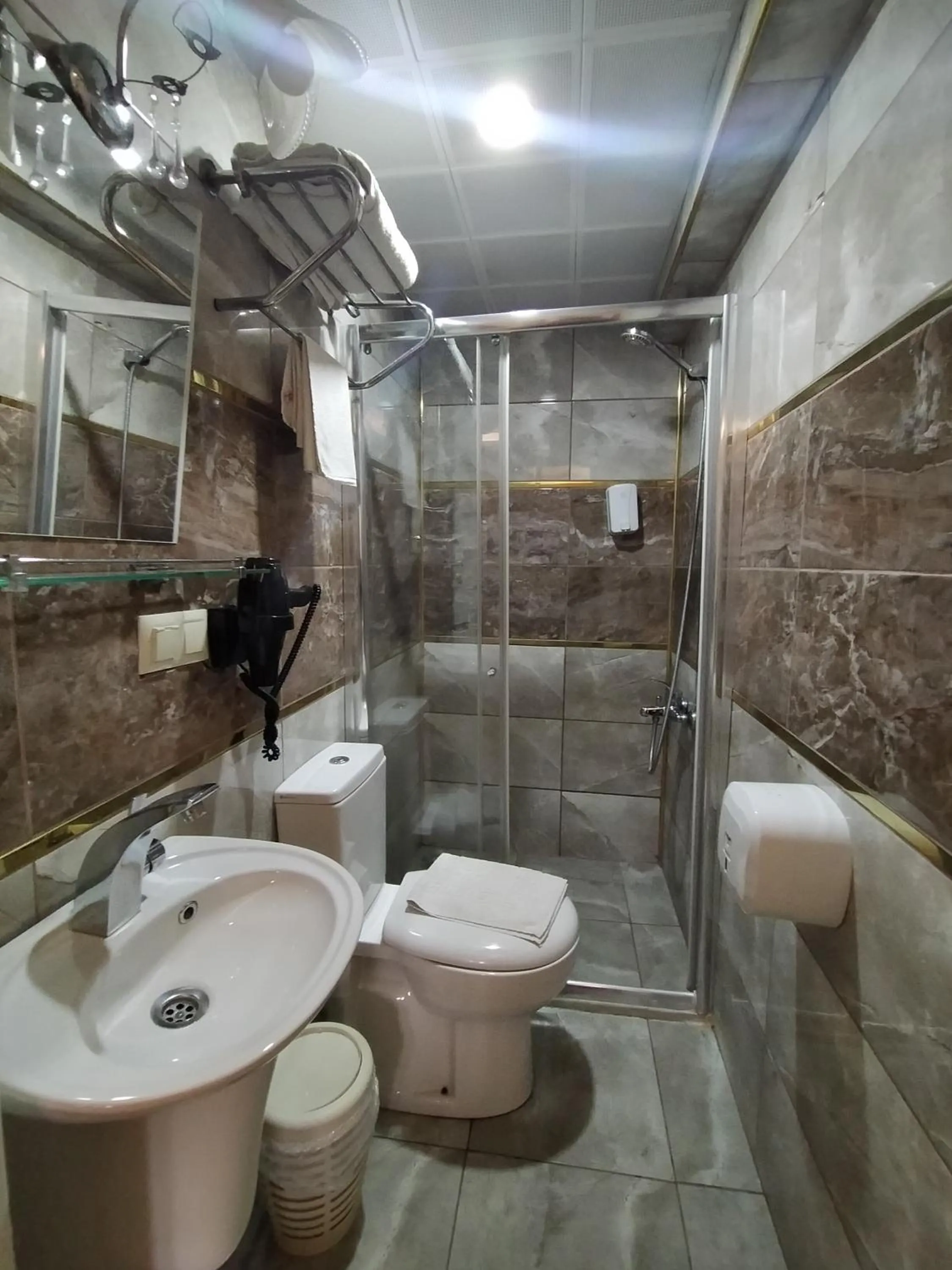 Bathroom in Sehri̇-zade Yalisi