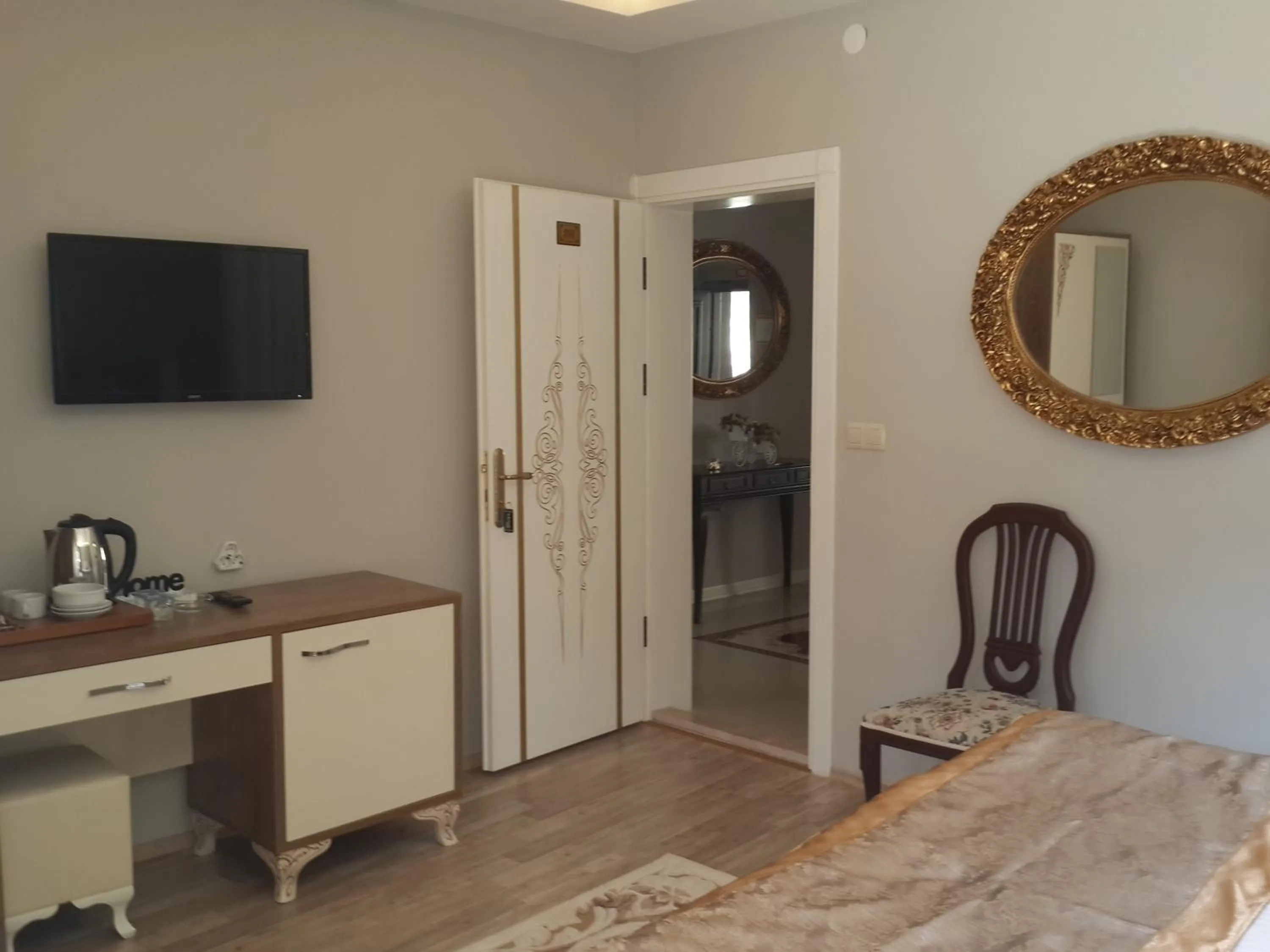 Coffee/tea facilities in Sehri̇-zade Yalisi