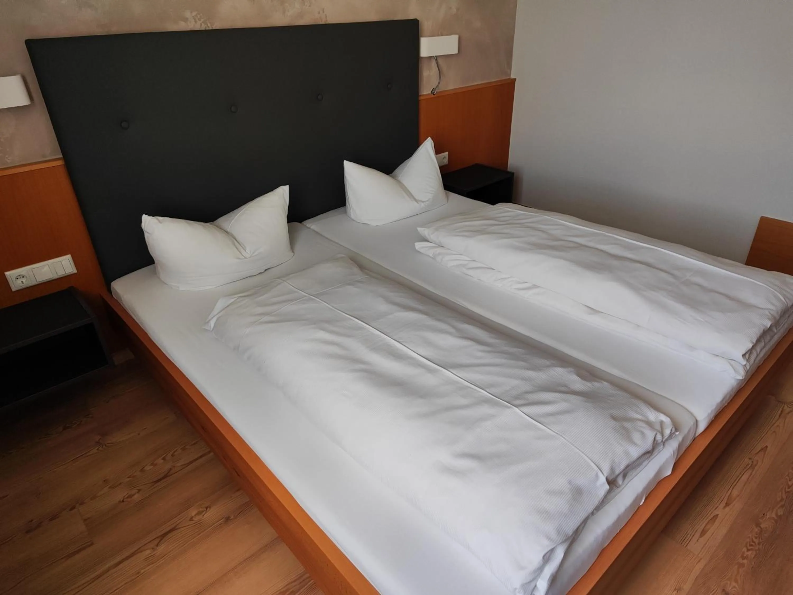 Bedroom, Bed in Gasthof Zahler