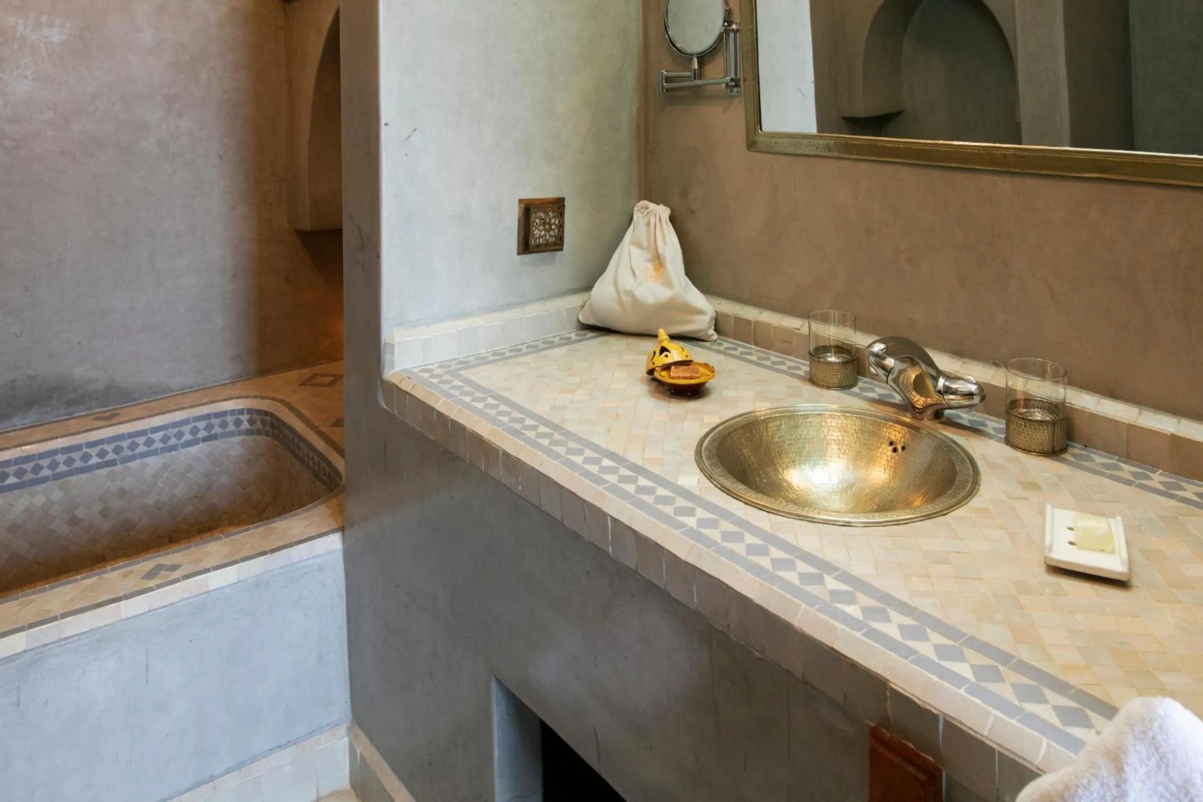 Bathroom in Riad Alili