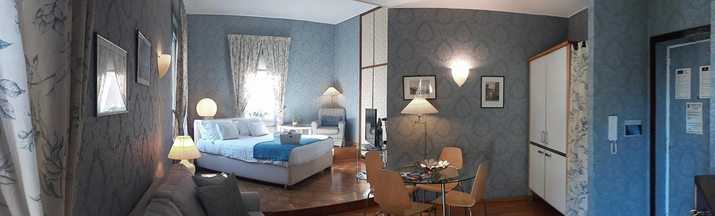 Living room, Bed in Residenza Echia