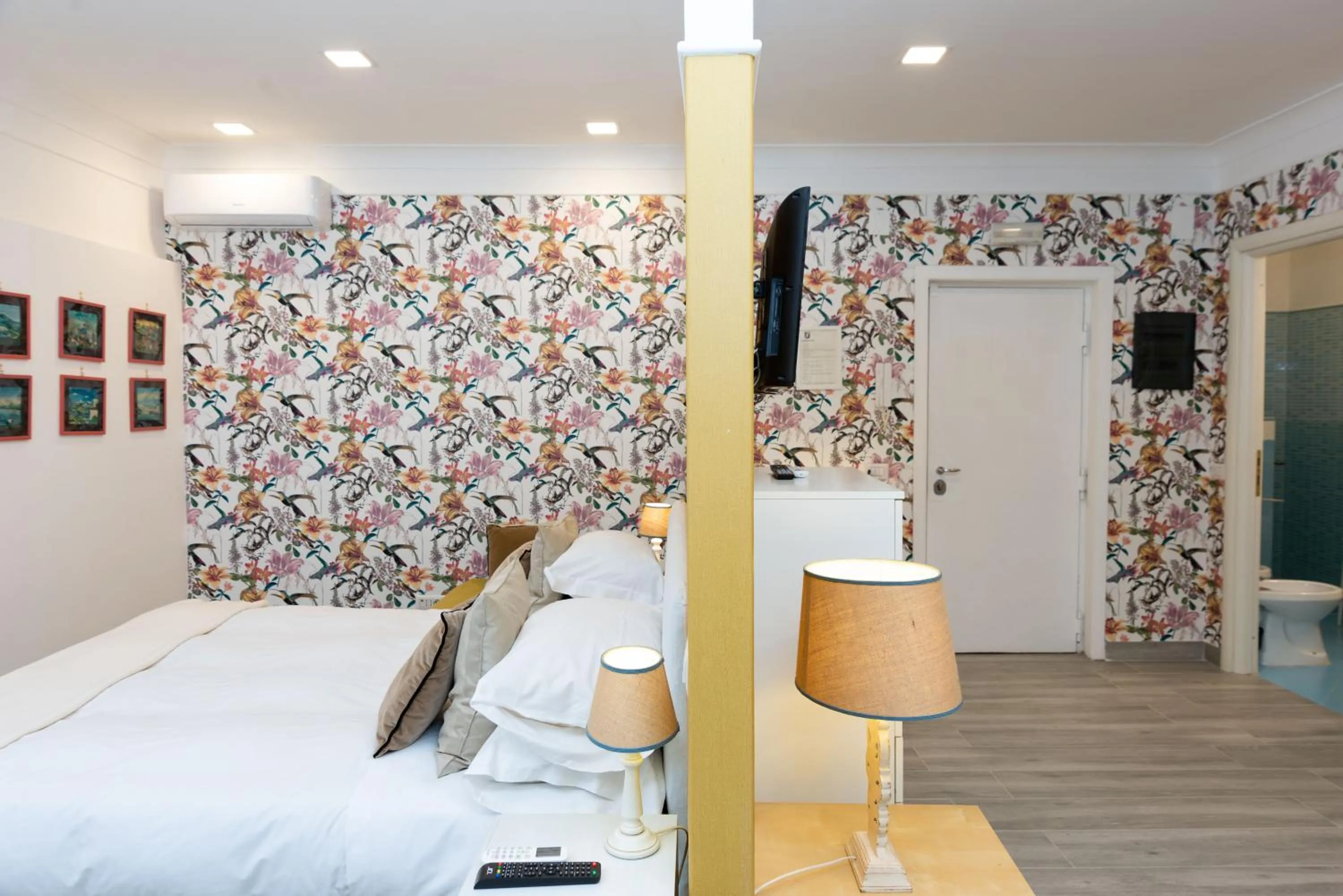 Photo of the whole room, Bed in Residenza Echia