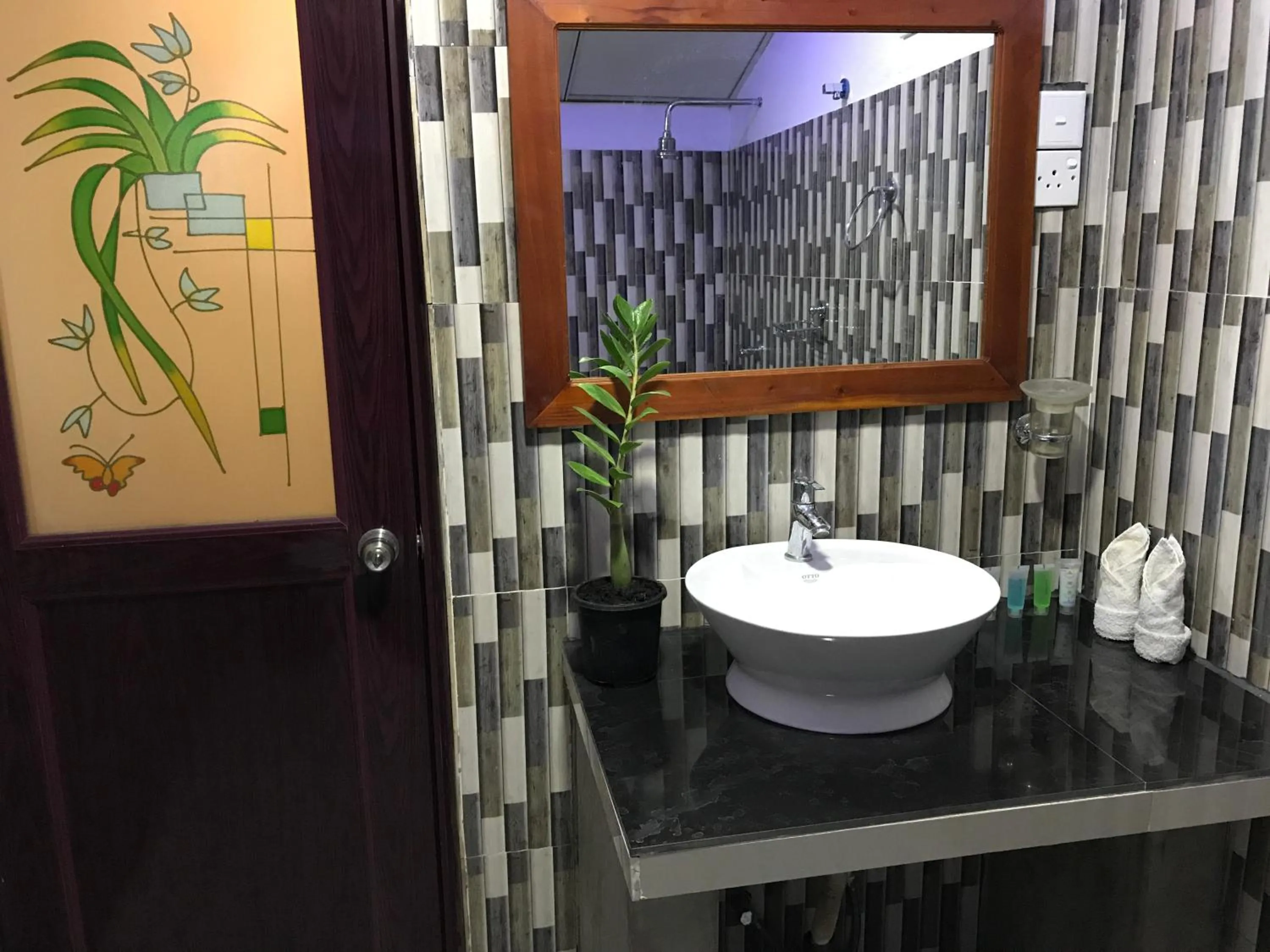 Bathroom in Sunshine Resort & Spa Sigiriya