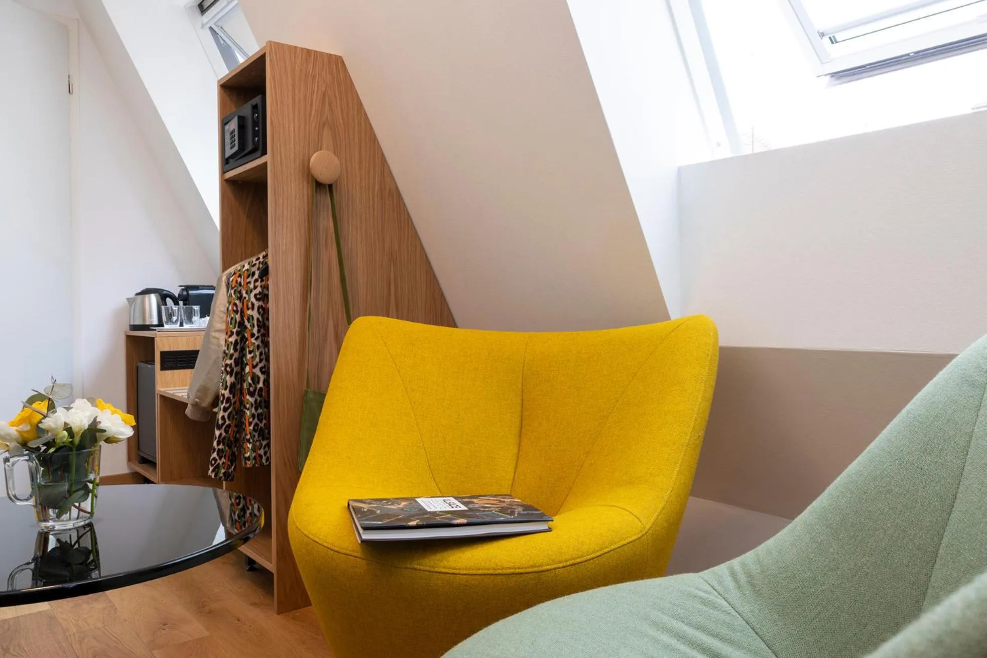 Seating area in Hôtel Du Dragon