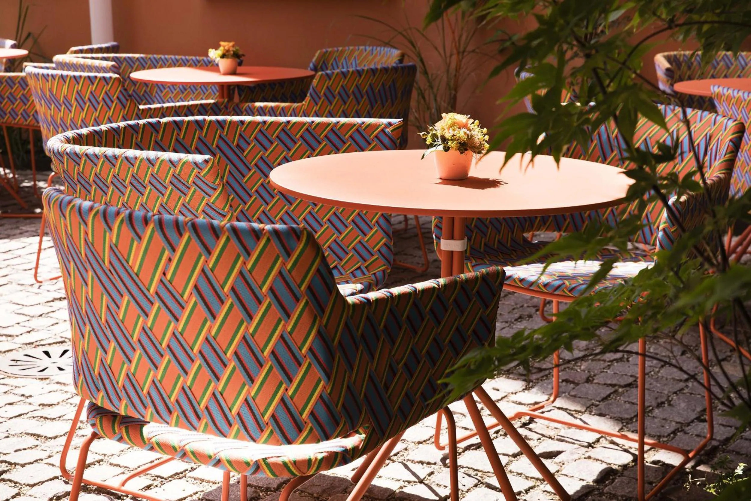 Patio in Hôtel Du Dragon