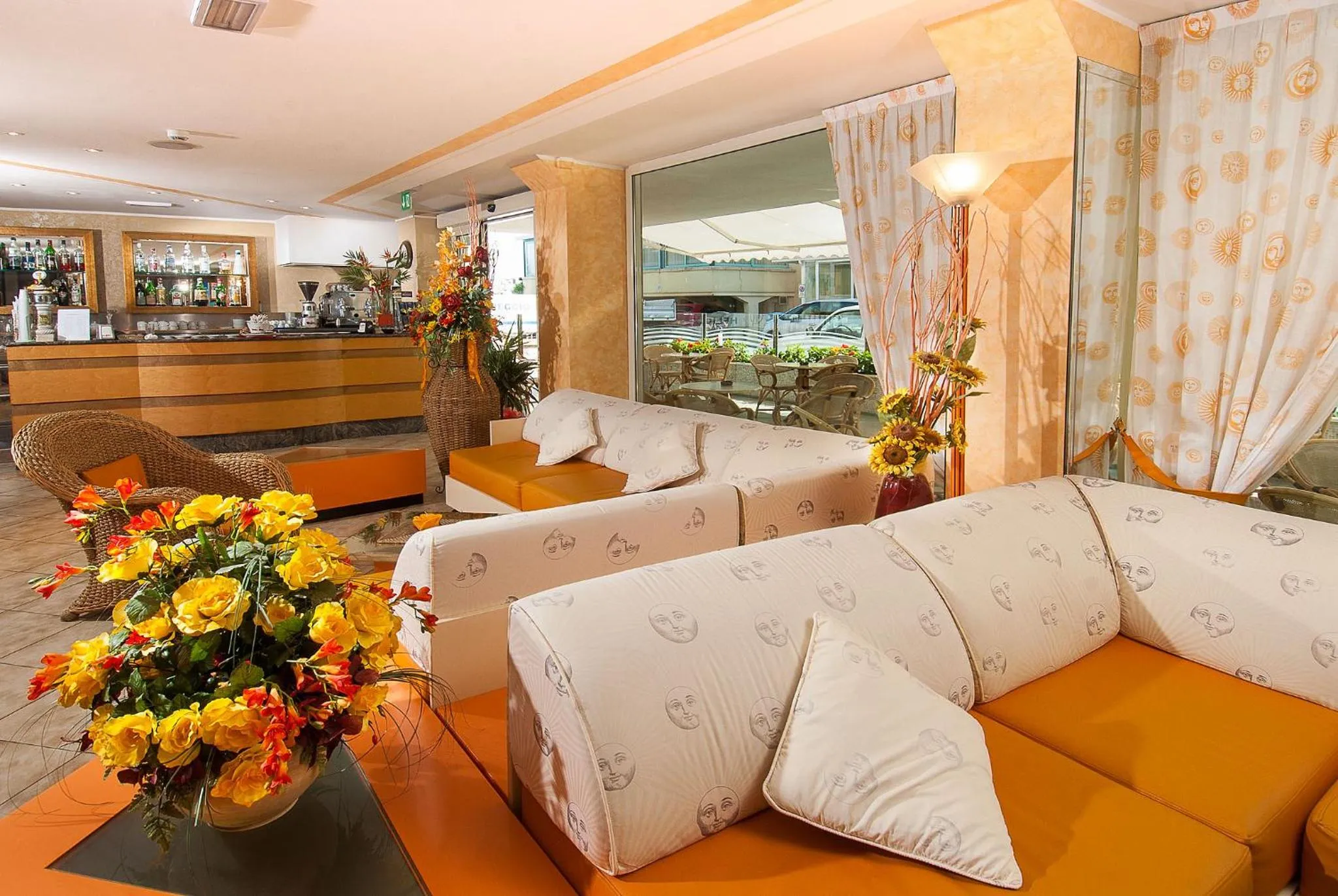 Communal lounge/ TV room in Hotel Helios