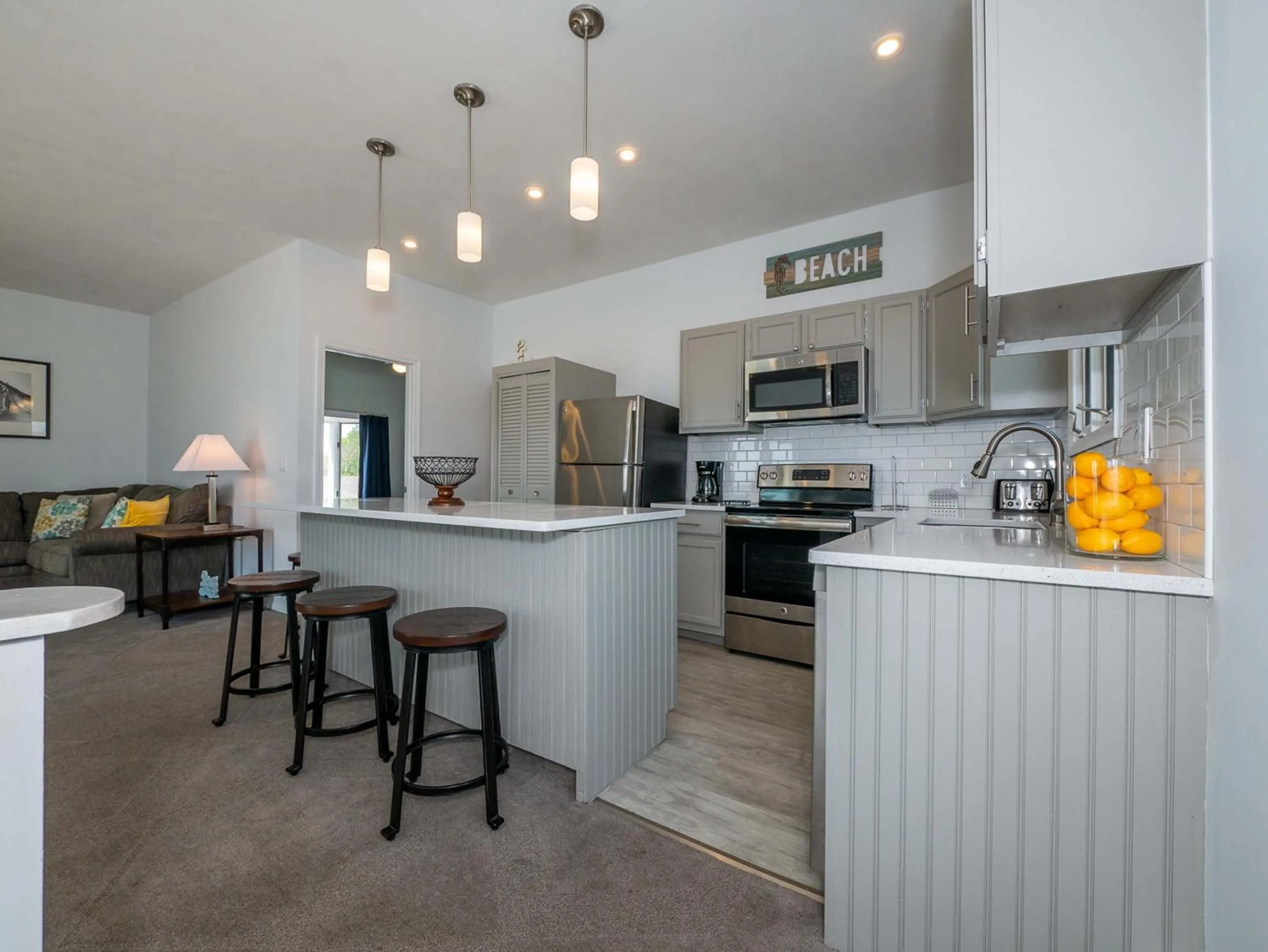 Kitchen or kitchenette in Sea Latch Inn