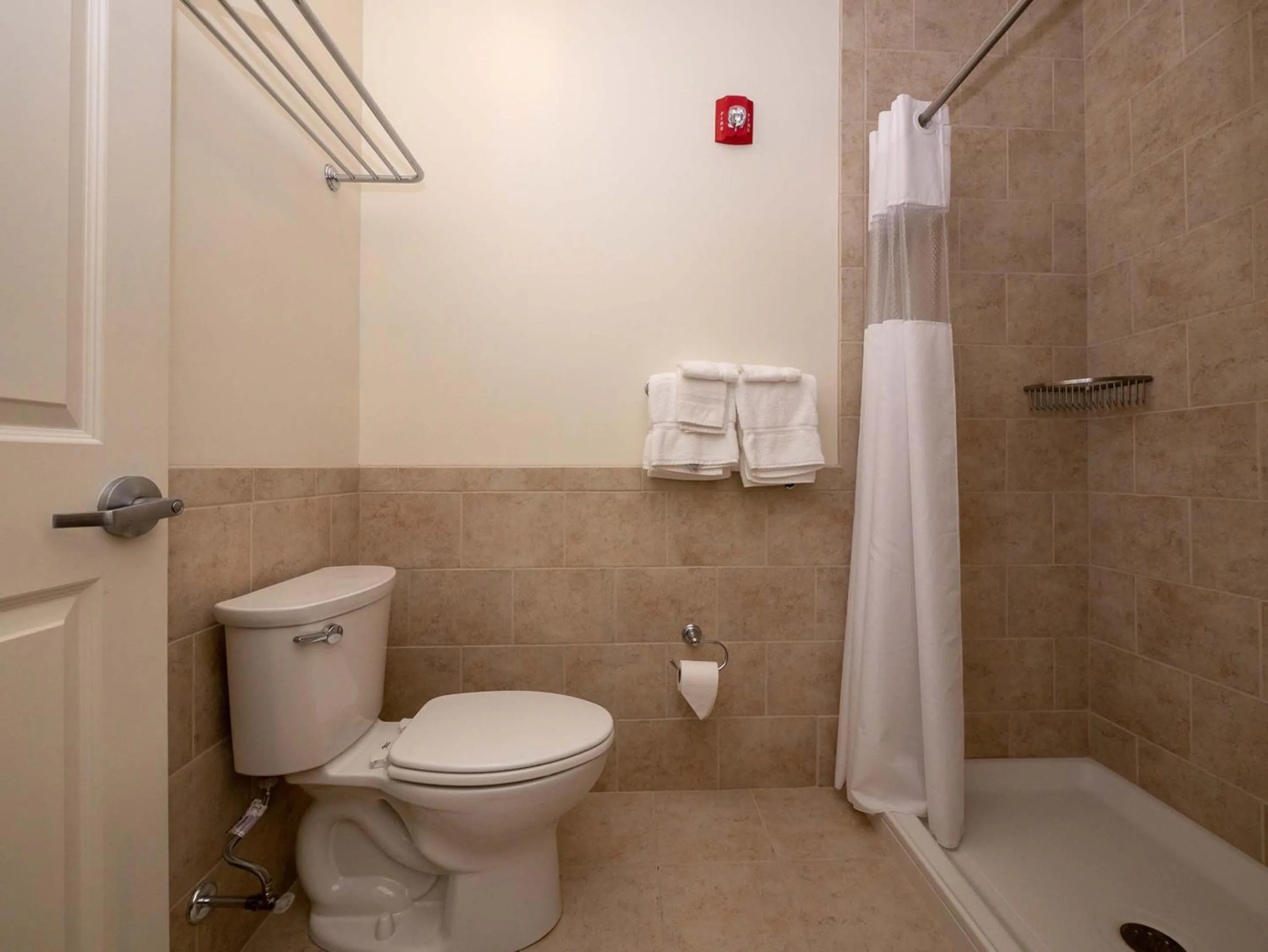 Bathroom in Sea Latch Inn