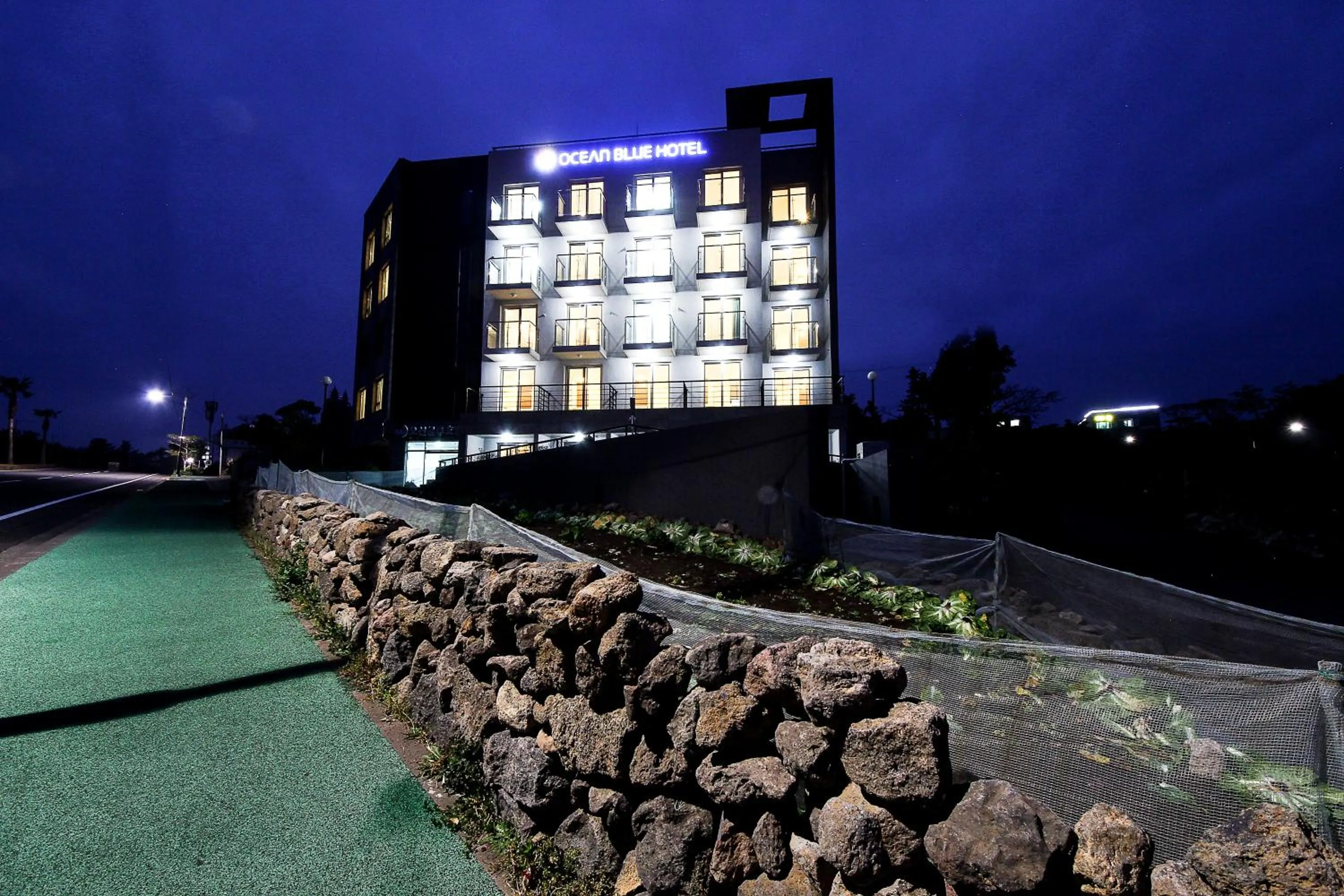 Property Building in Jeju Jungmun Ocean Blue Hotel