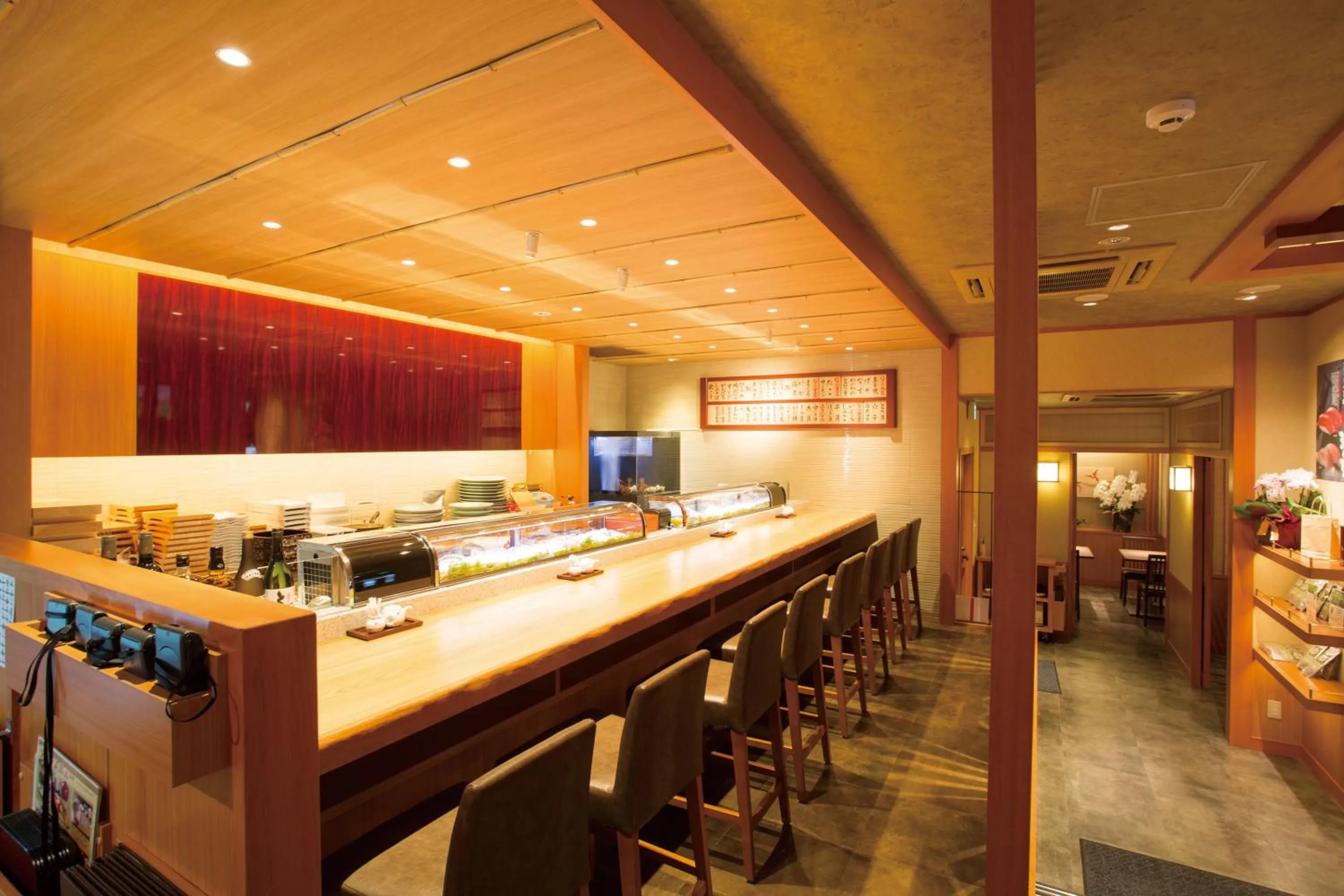 Restaurant/places to eat in Goi Grand Hotel