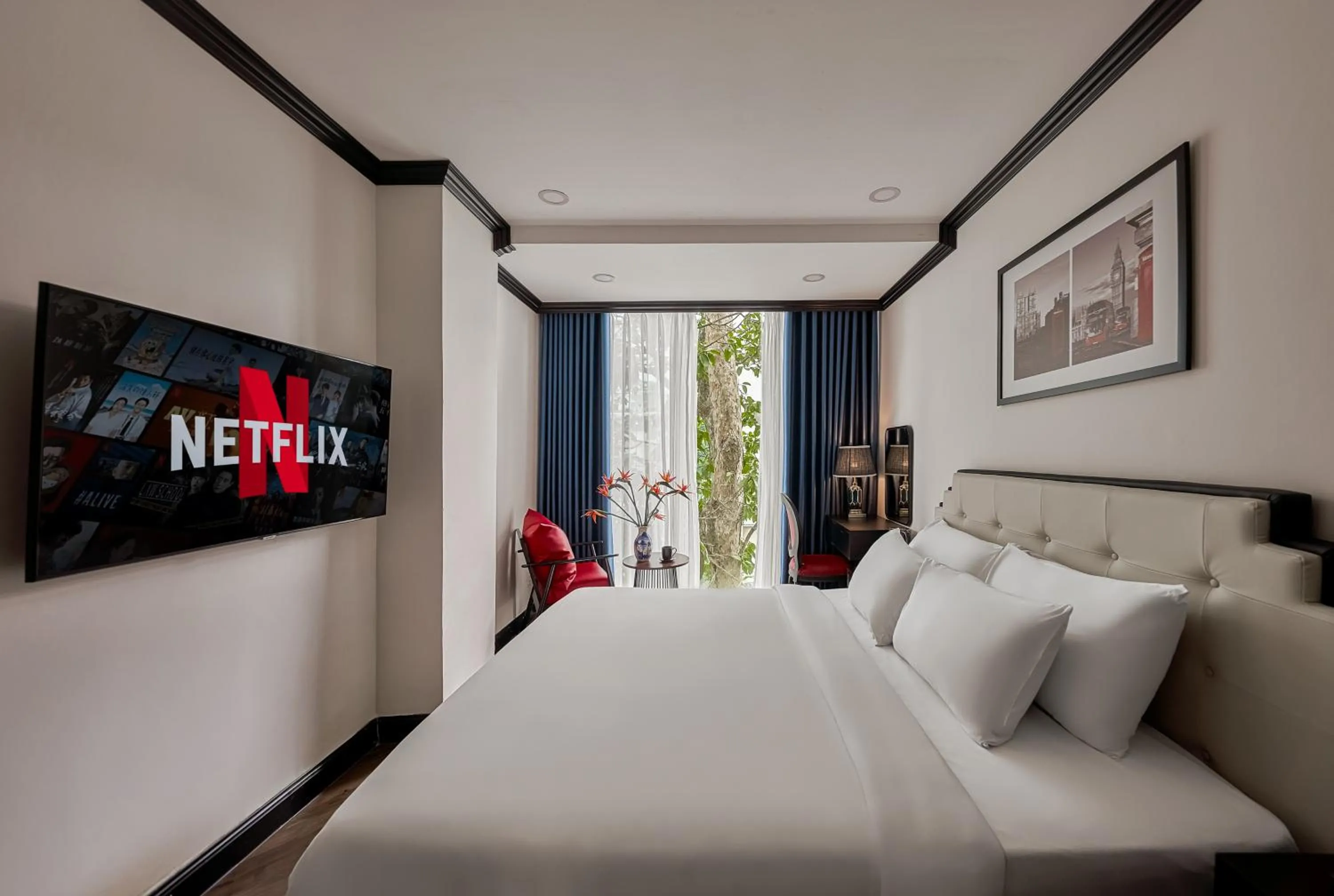 Bed in The Passion Suites Hotel & Spa