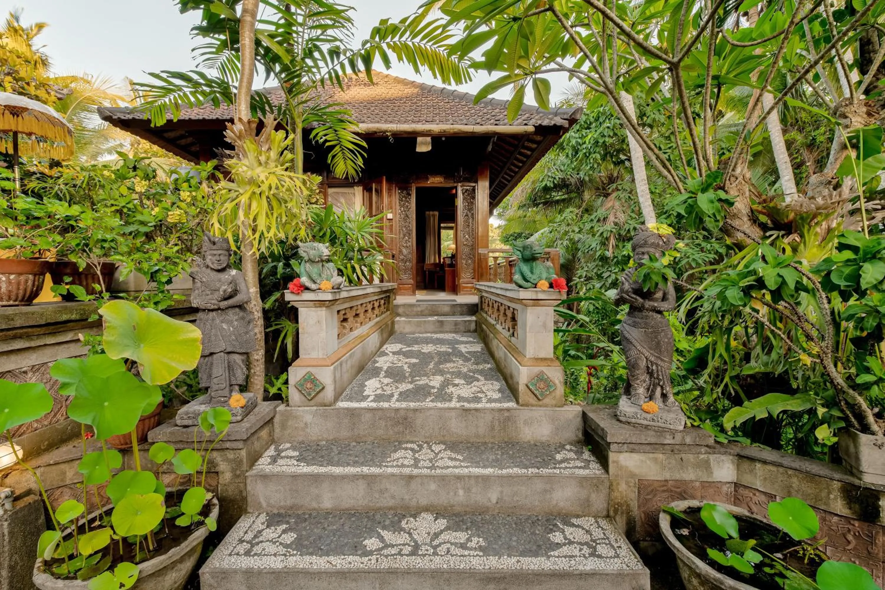 Facade/entrance in Kebun Indah Ubud