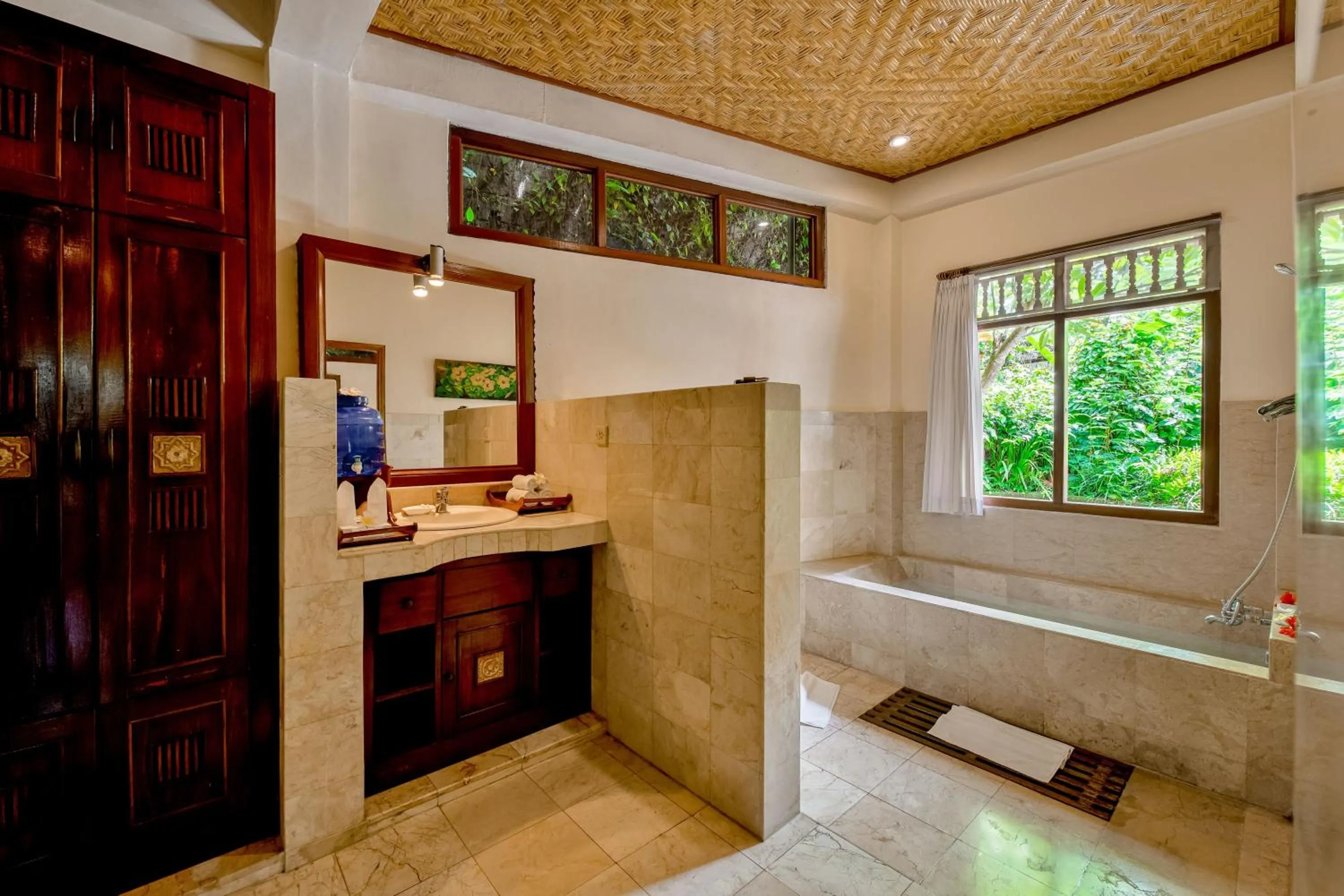 Bathroom in Kebun Indah Ubud