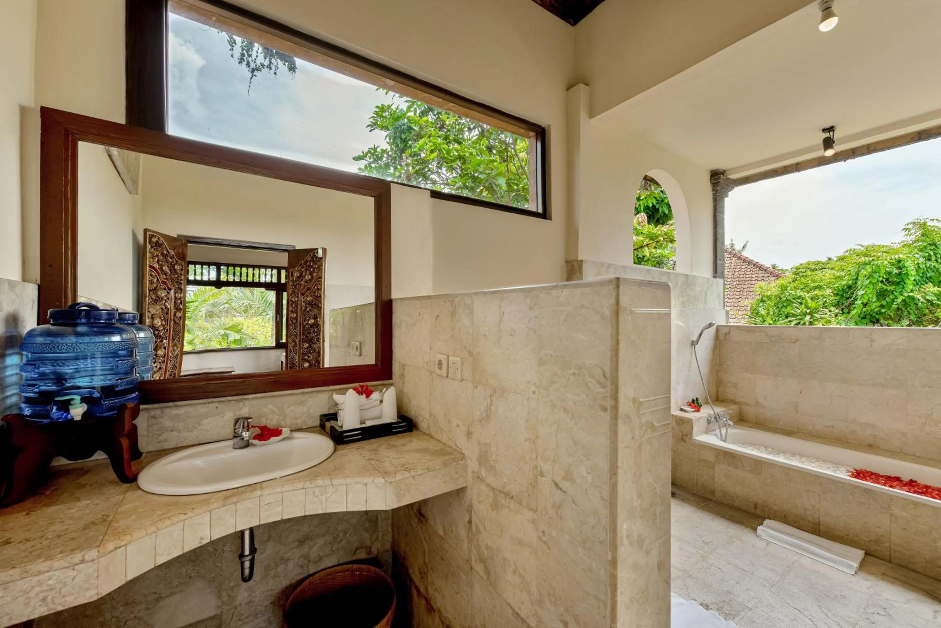 Bathroom in Kebun Indah Ubud