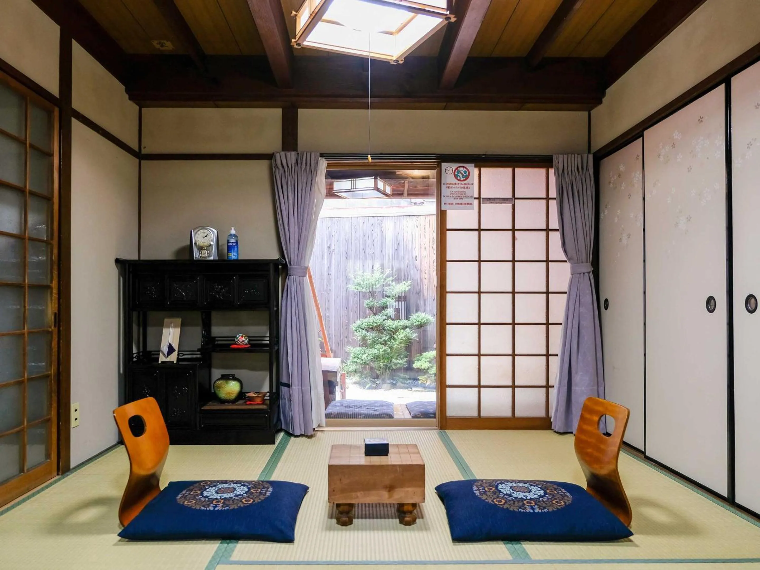 Photo of the whole room in K-style kinkakuji