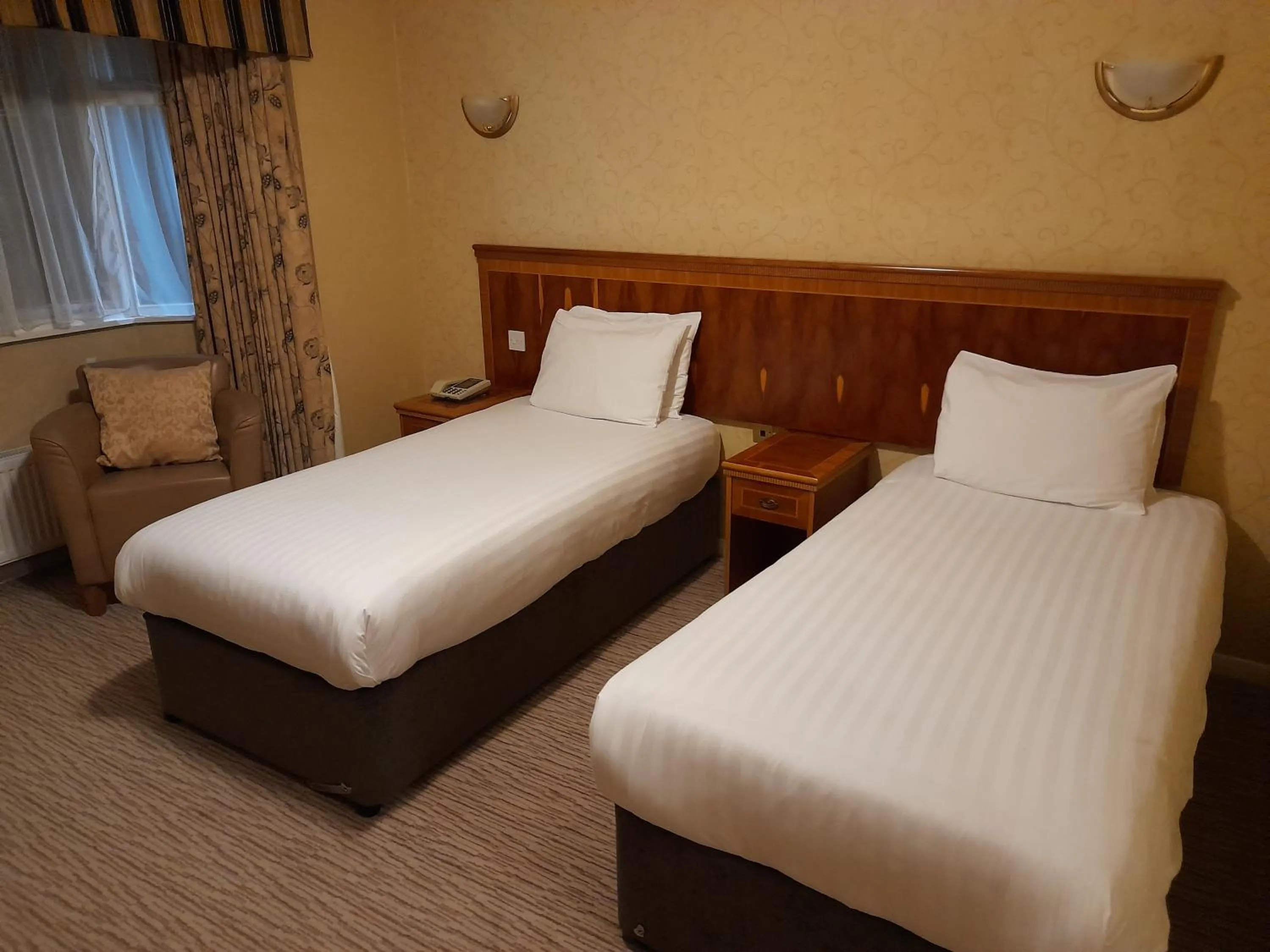 Bed in Lismoyne Hotel