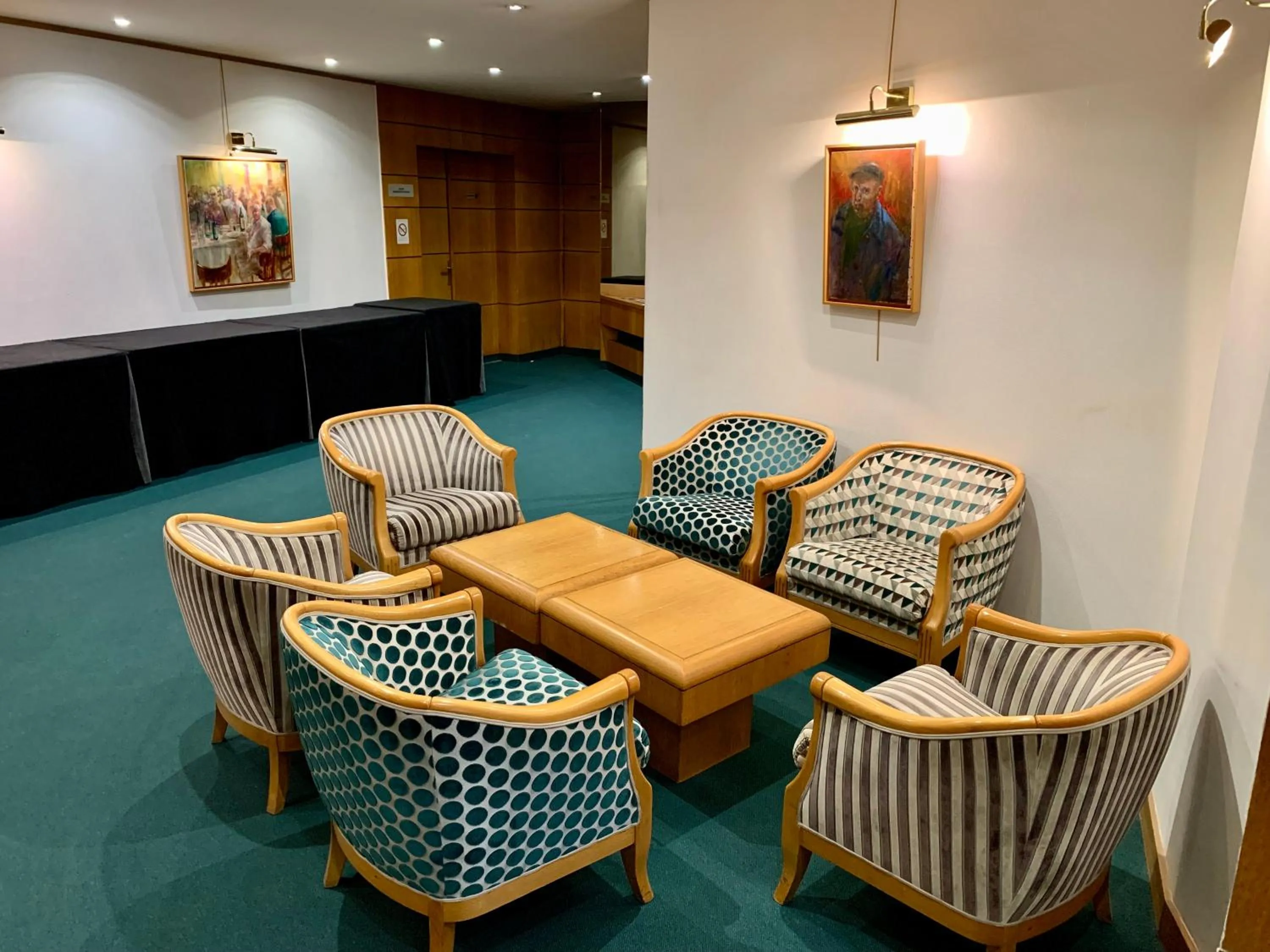 Lobby or reception in Hôtel De France