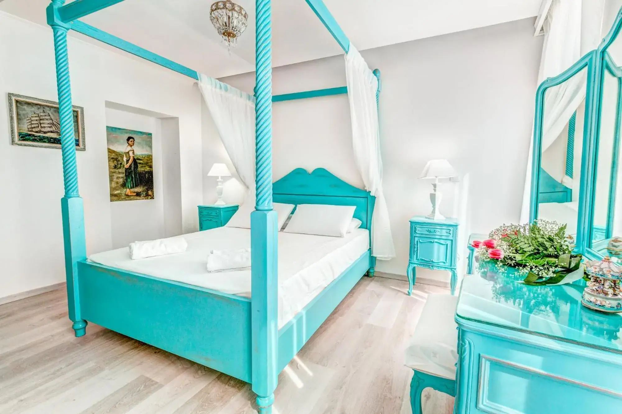 Belone Suite Belone Suite