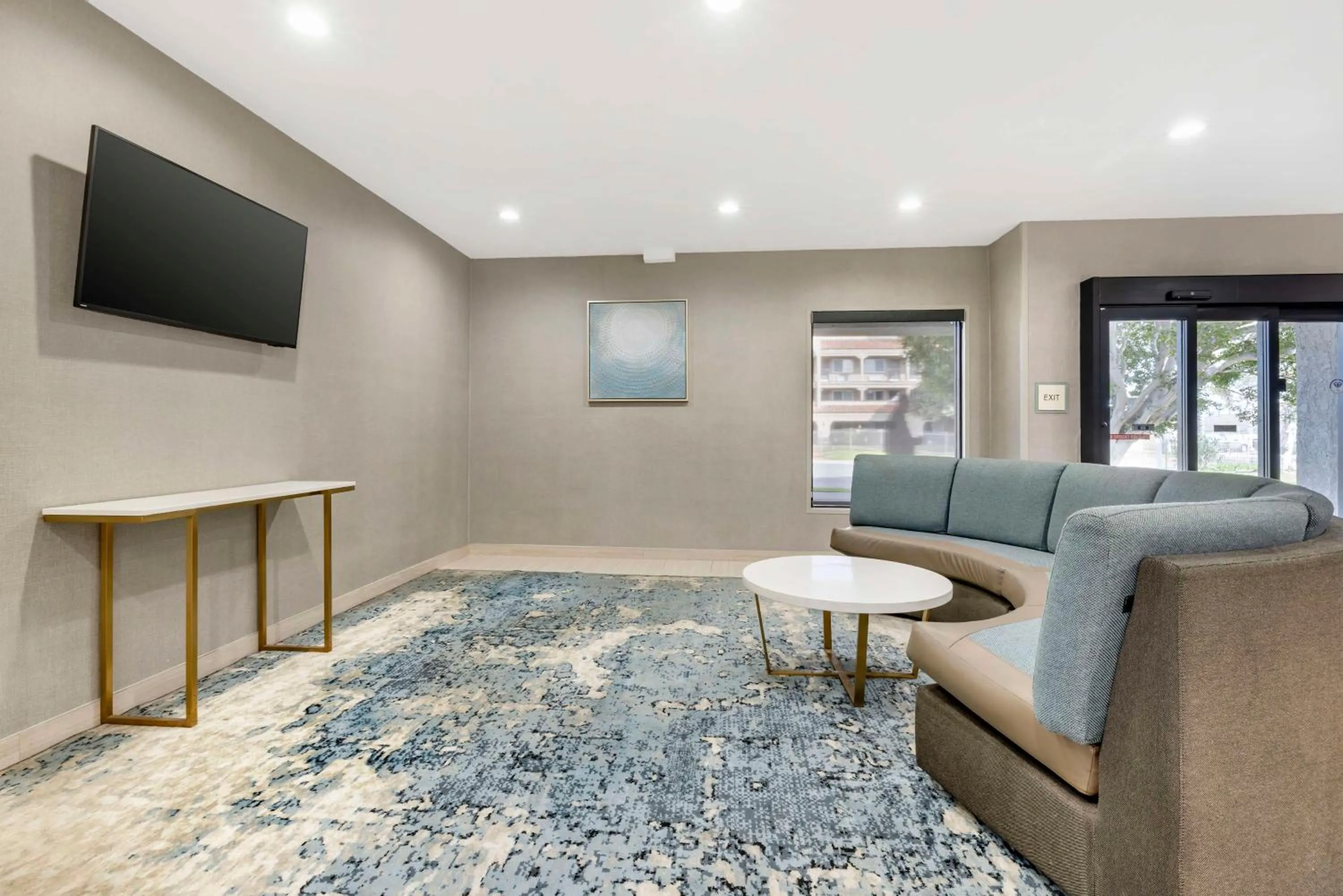 Lobby or reception in Best Western Carlsbad by the Sea