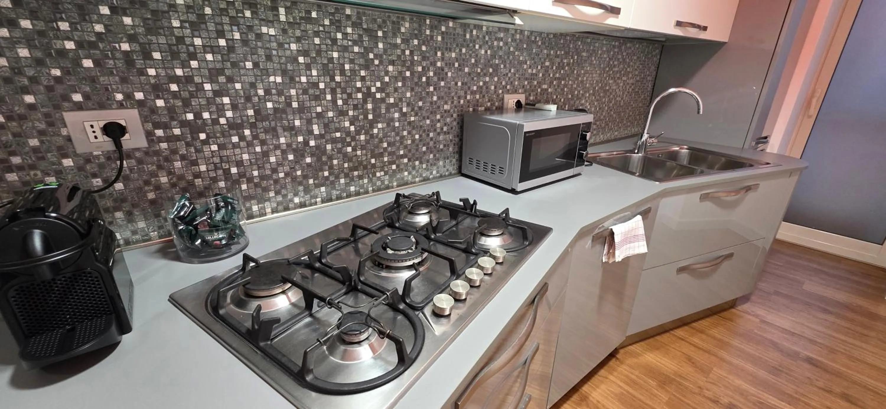 kitchen in Rome Aparts