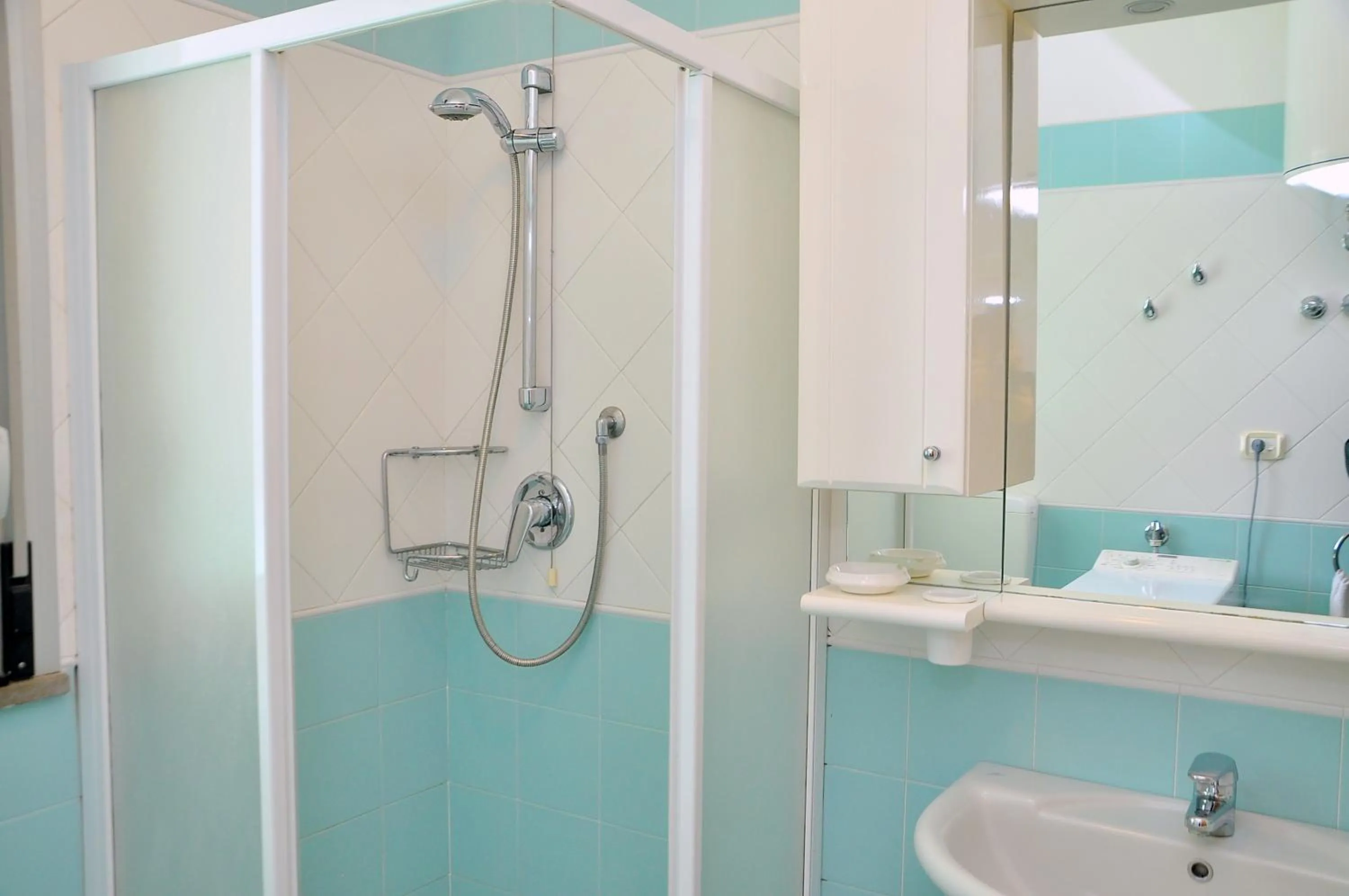 Shower in Argonauti