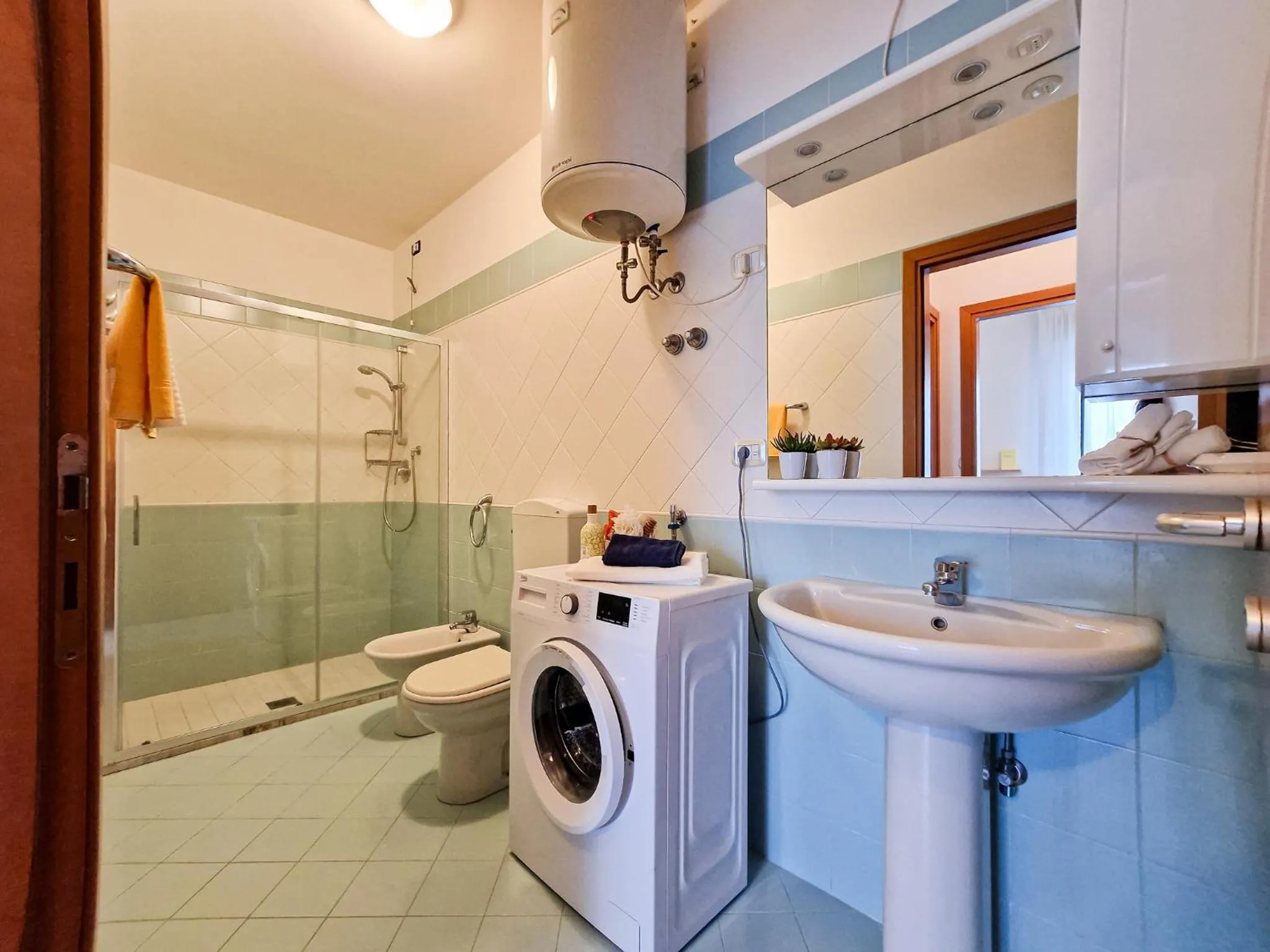Shower in Argonauti