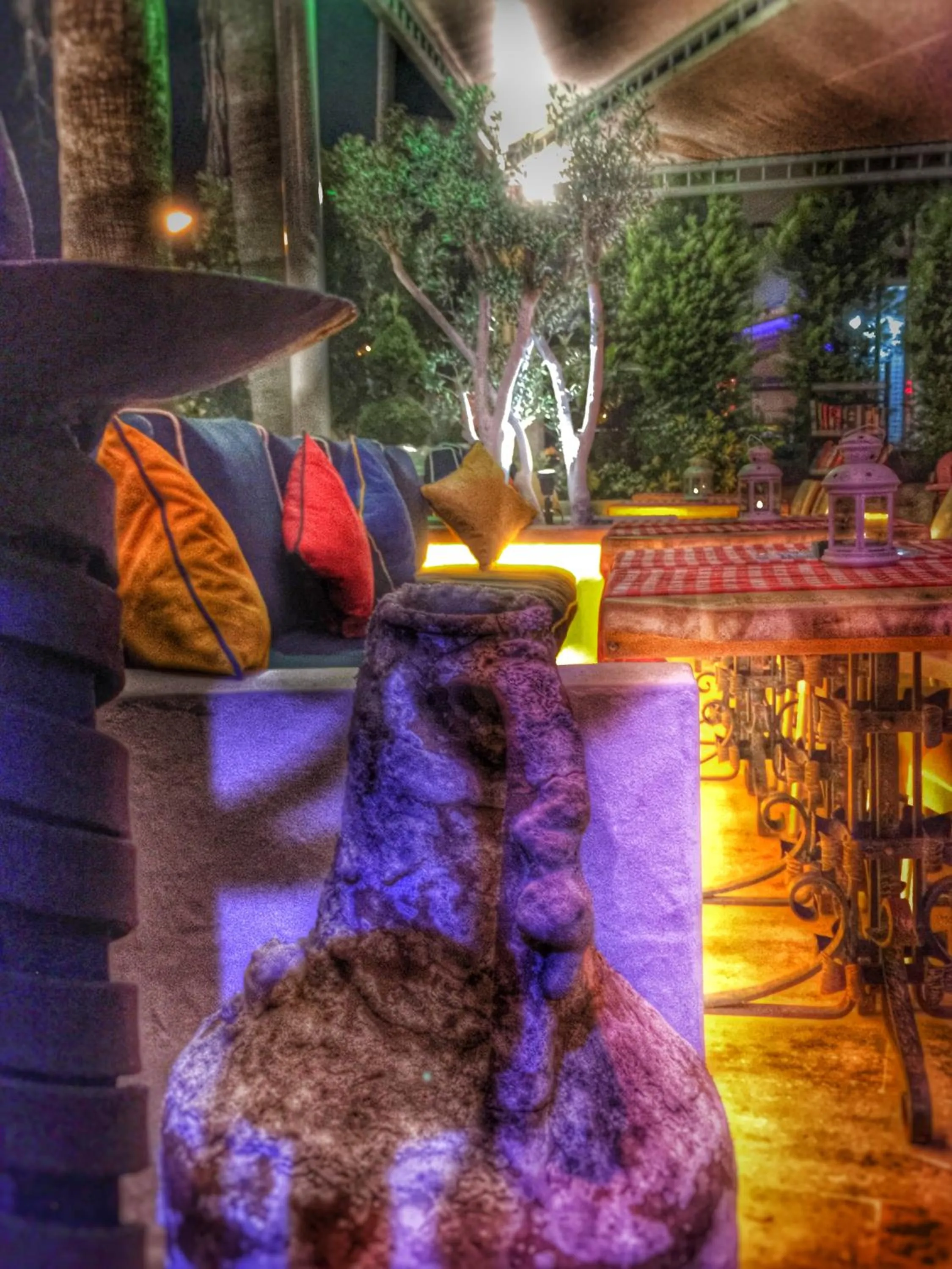 Restaurant/places to eat in Mitos Apartments