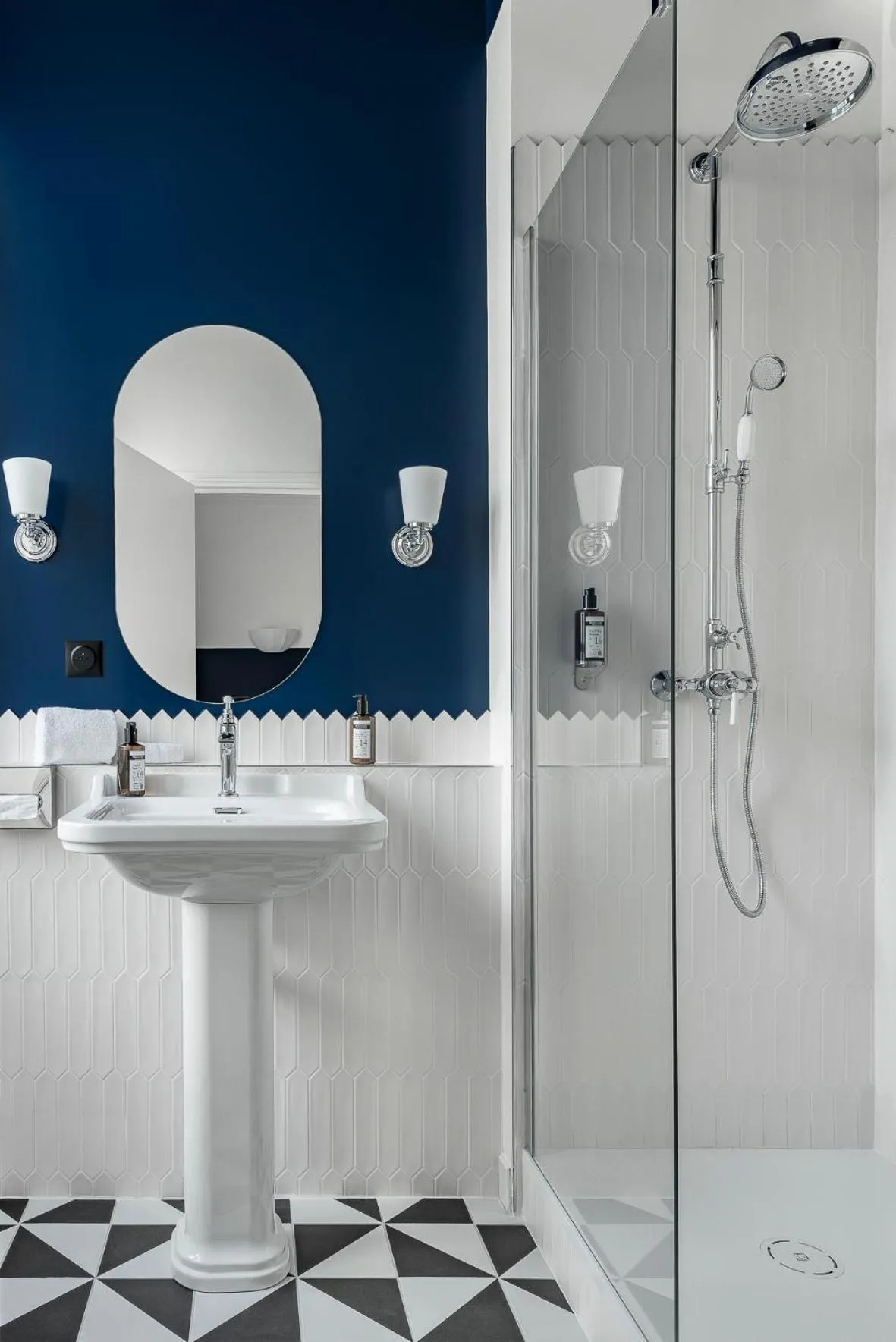 Bathroom in Hôtel de la Poste