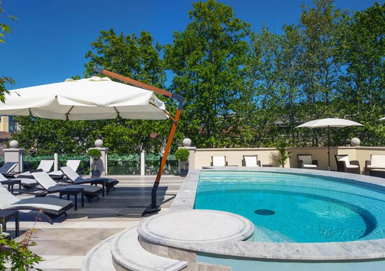 Swimming pool in Grand Hotel Salsomaggiore