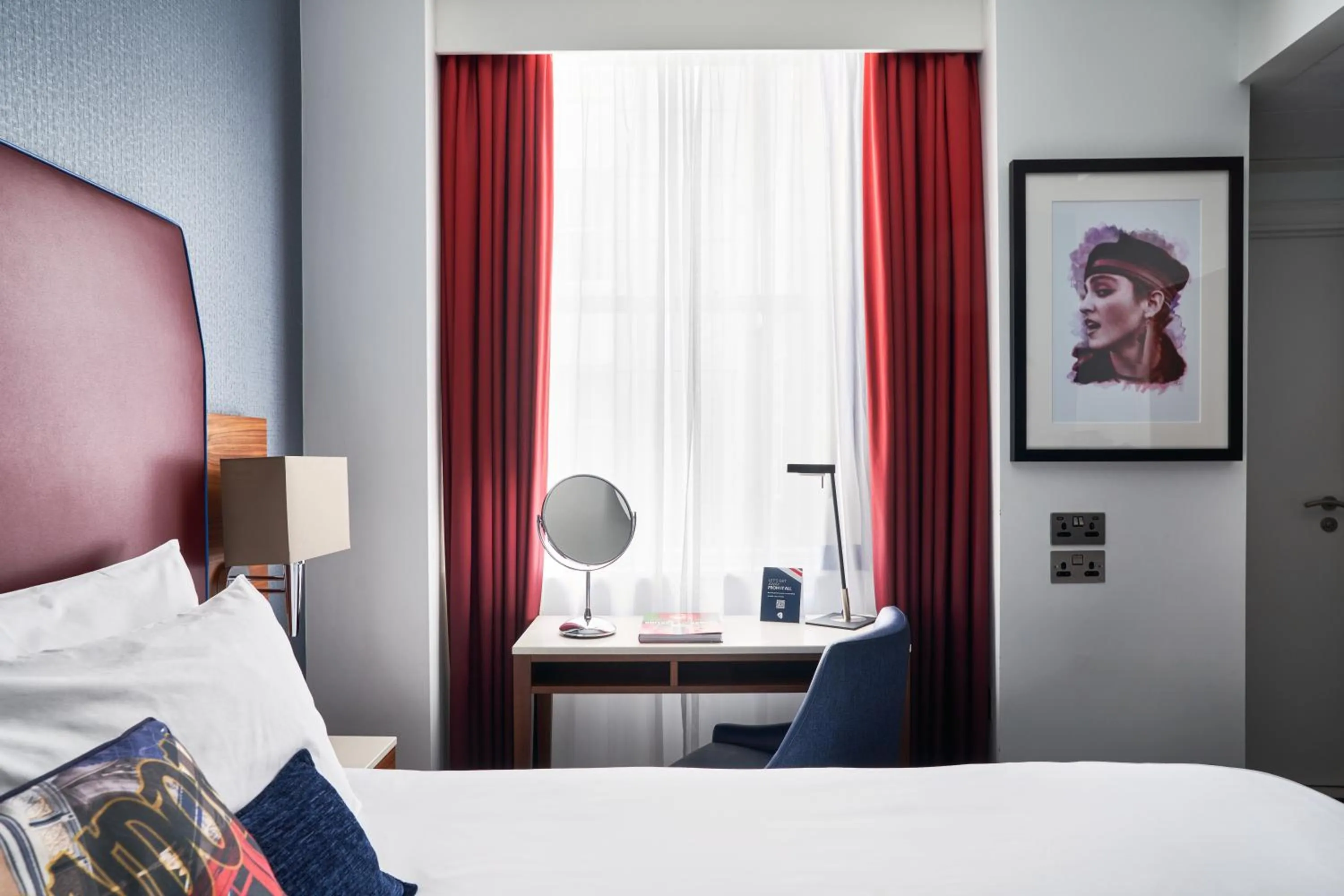 Bed in The Cumberland, London