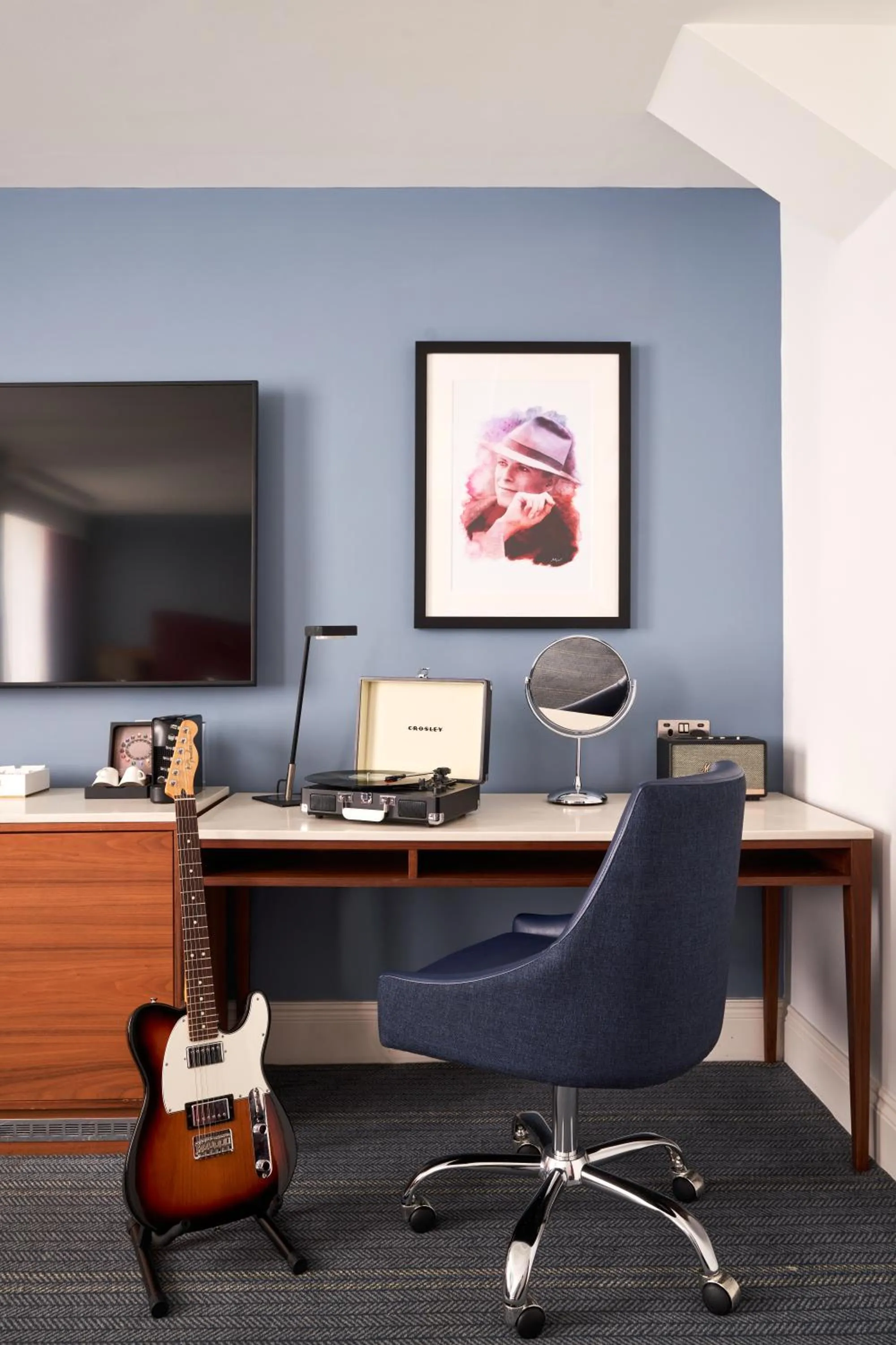 TV and multimedia in The Cumberland, London