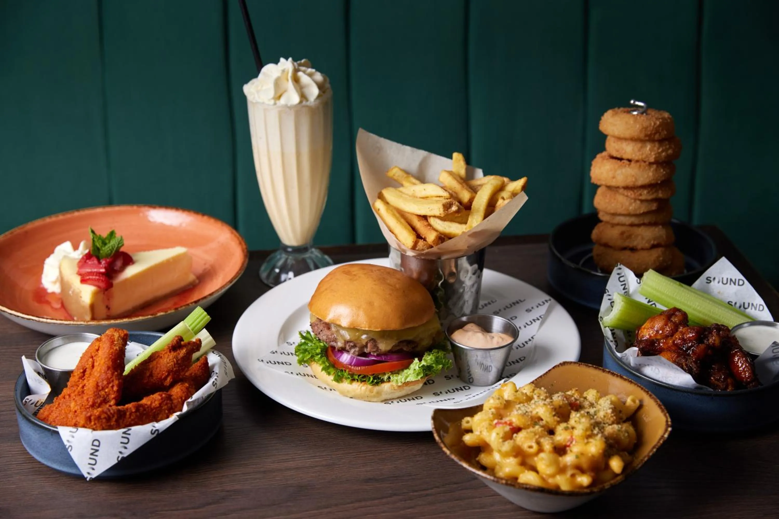 Restaurant/places to eat in The Cumberland, London