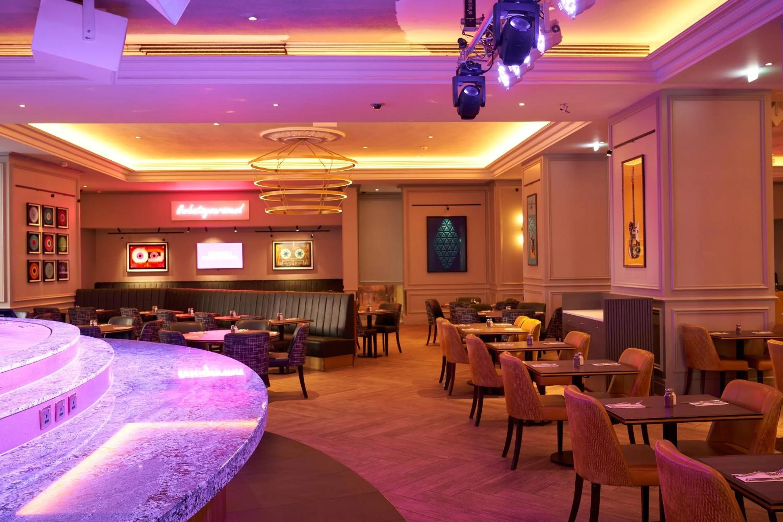 Restaurant/places to eat in The Cumberland, London