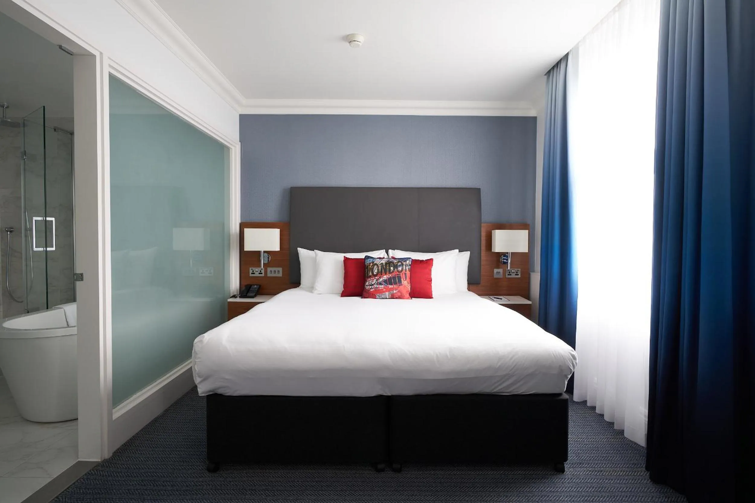 Bed in The Cumberland, London