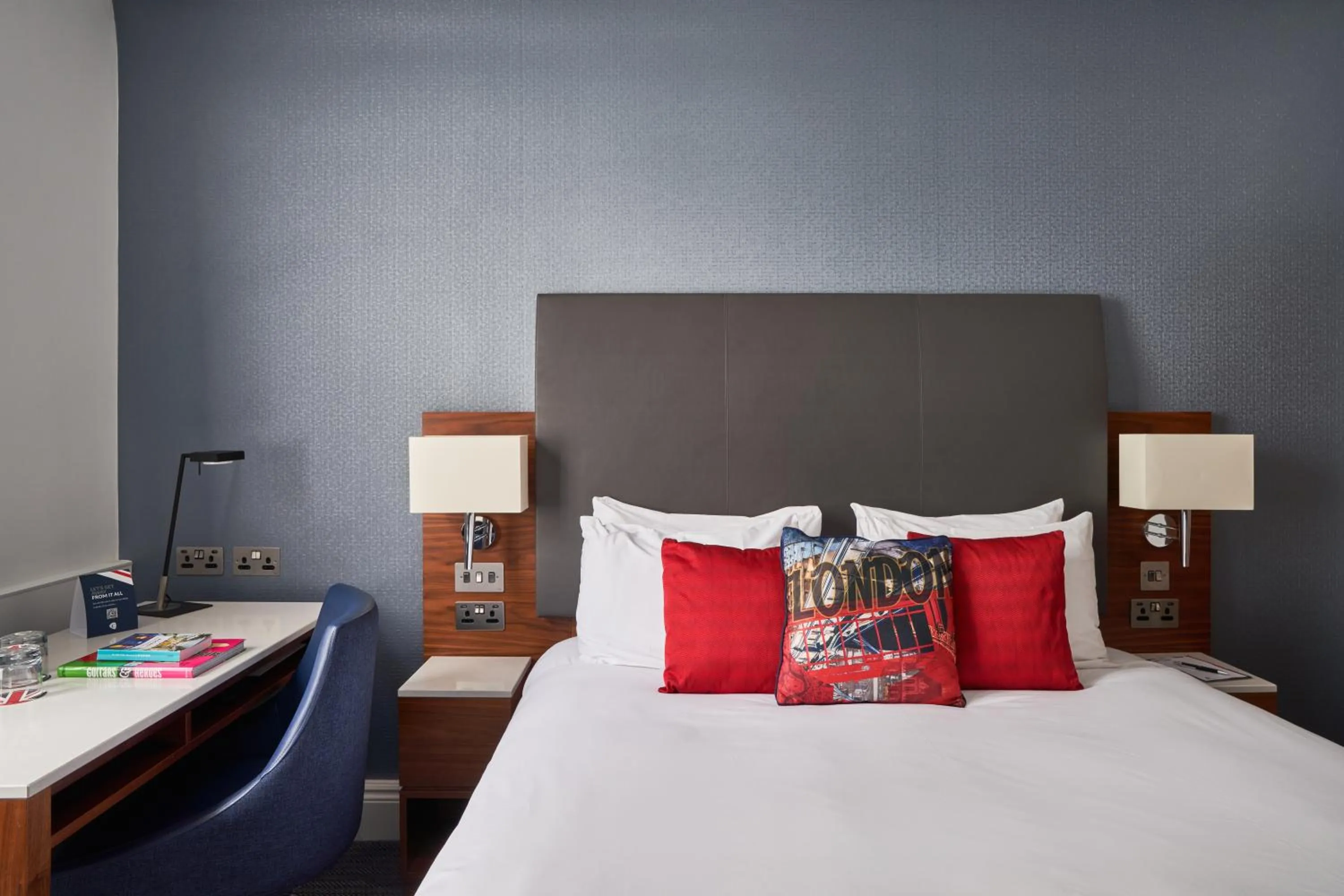 Bed in The Cumberland, London