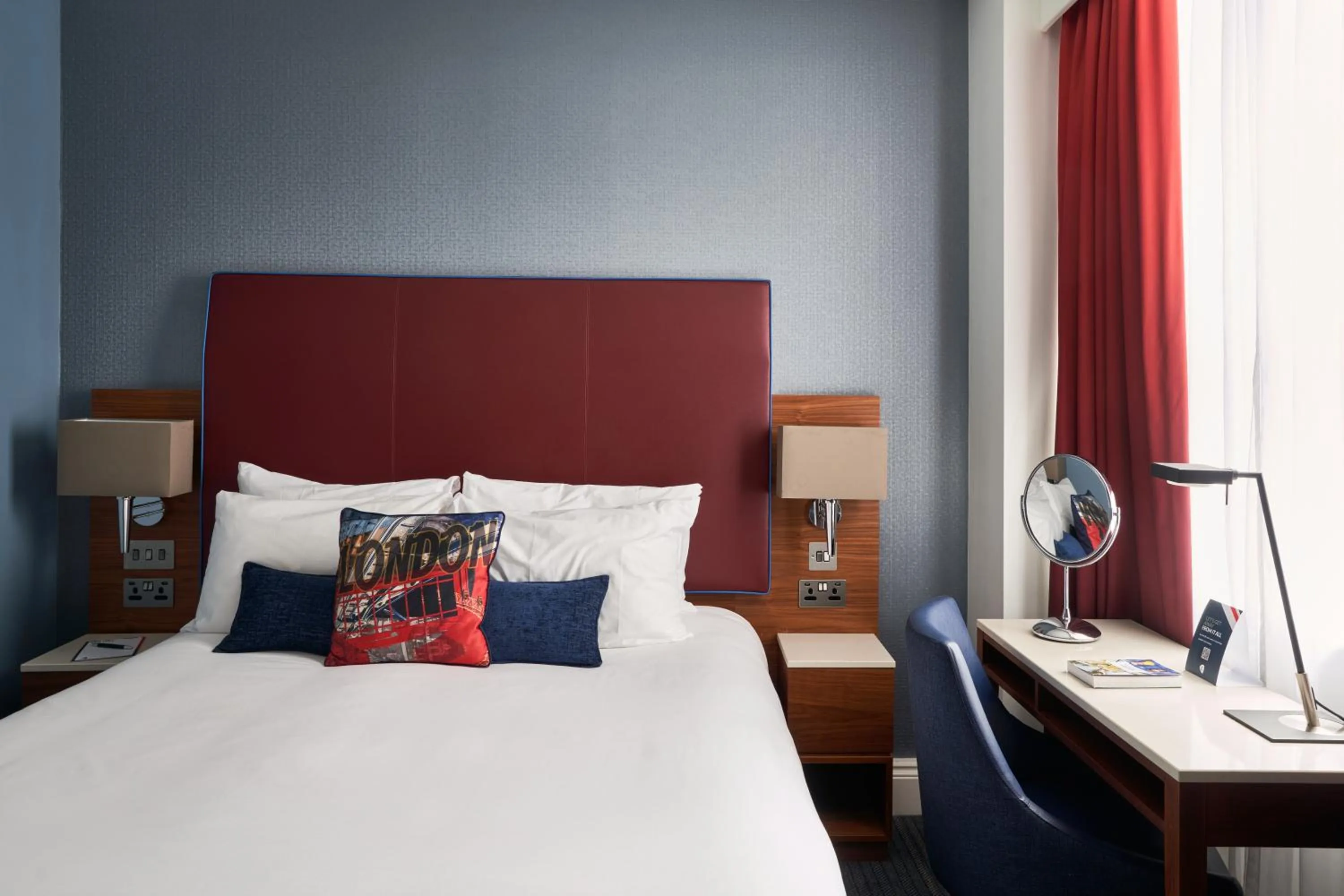 Bed in The Cumberland, London