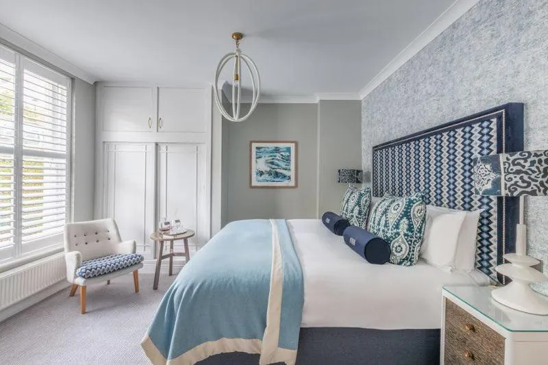 Bed in Harbour Hotel Fowey