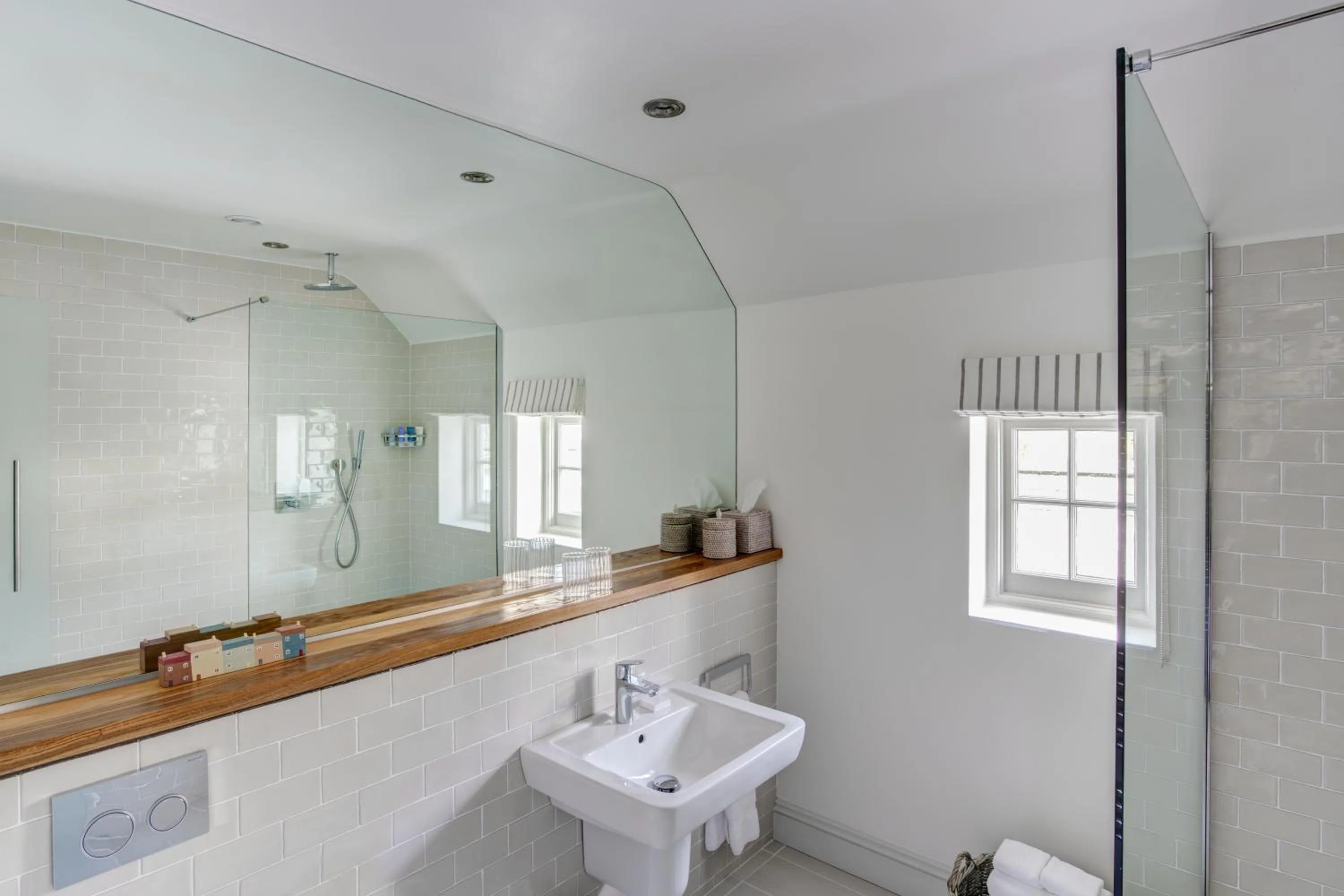 Bathroom in The Idle Rocks