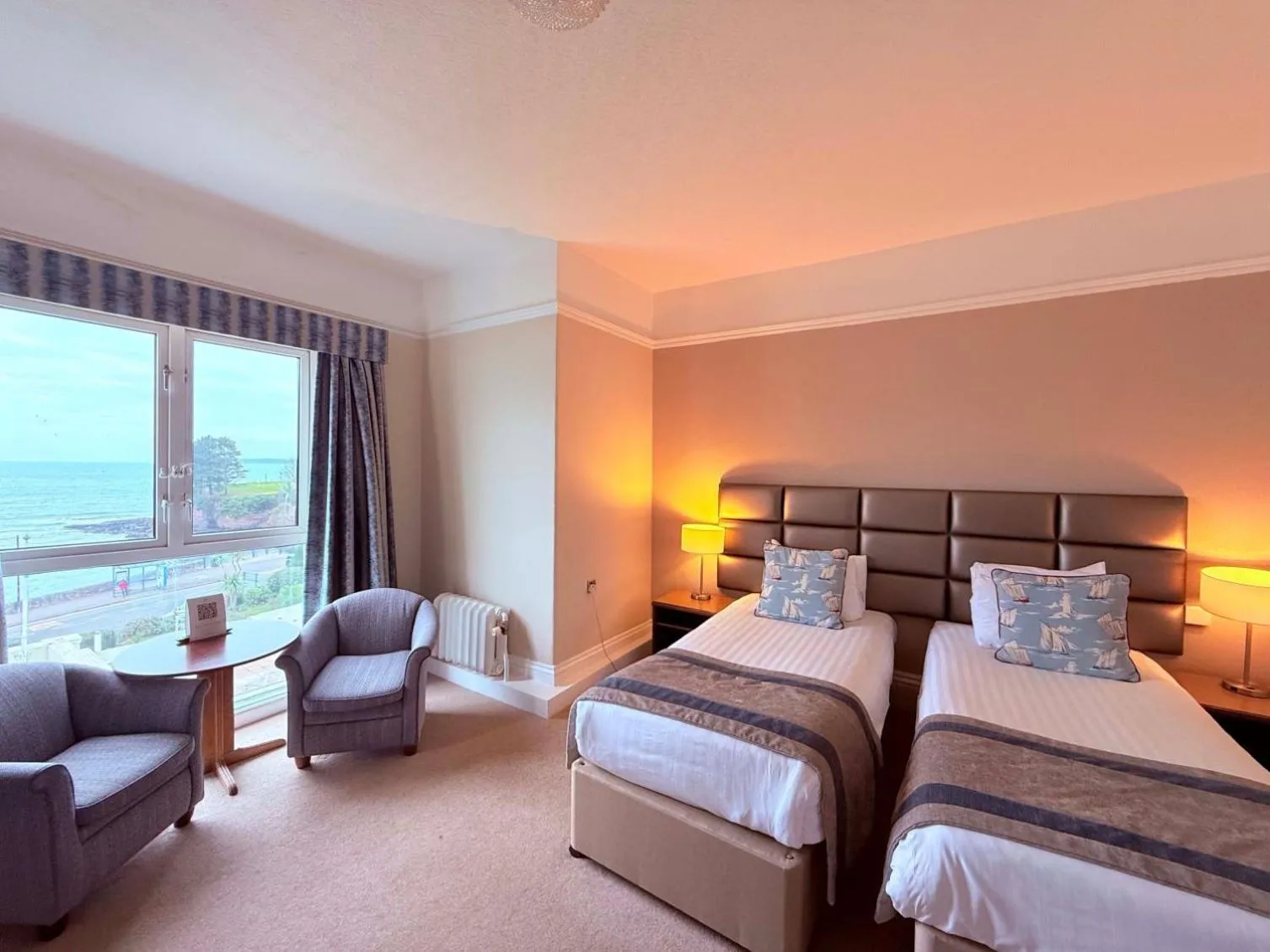 Bedroom, Bed in The Grand Hotel